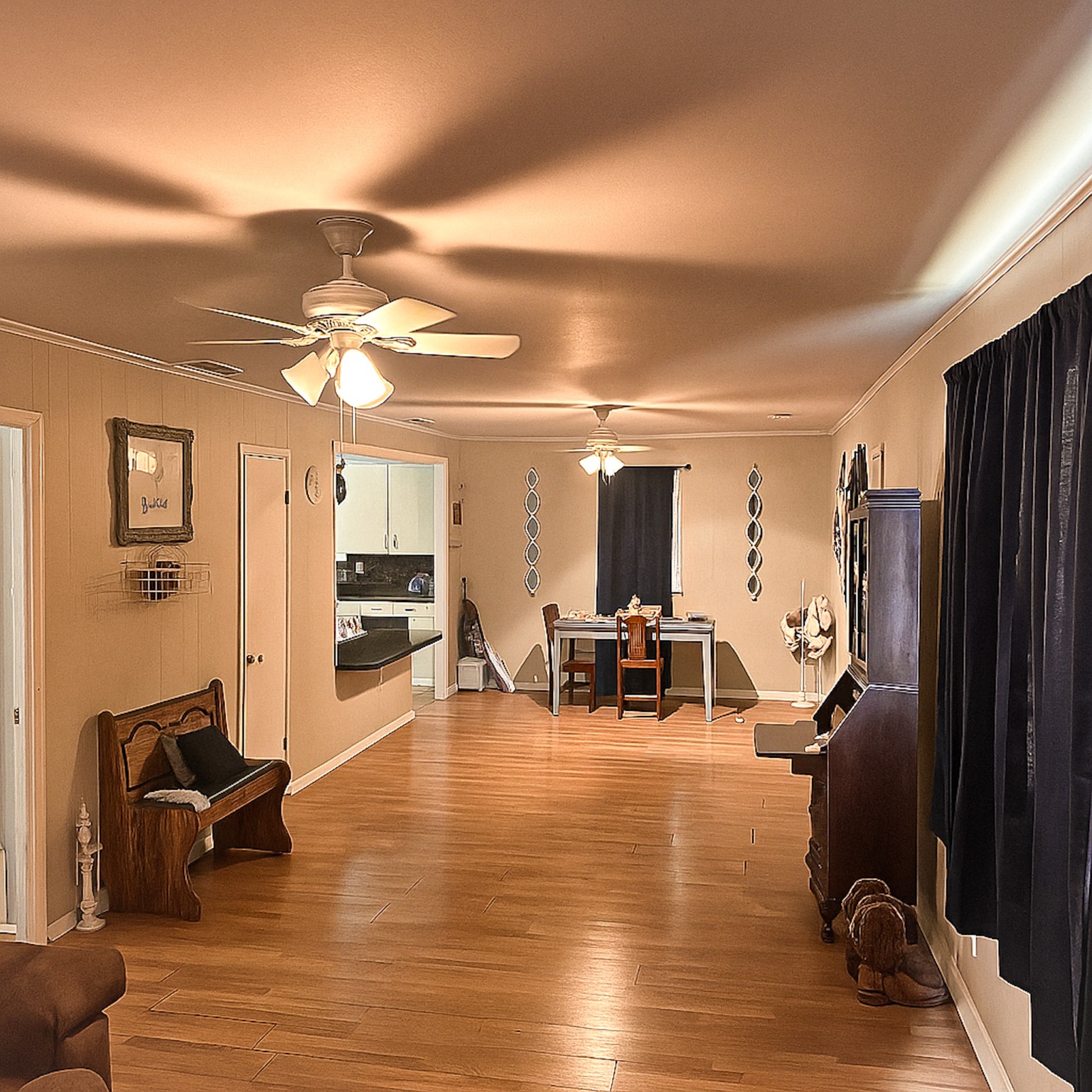 459 Davis Street Property Photo 3