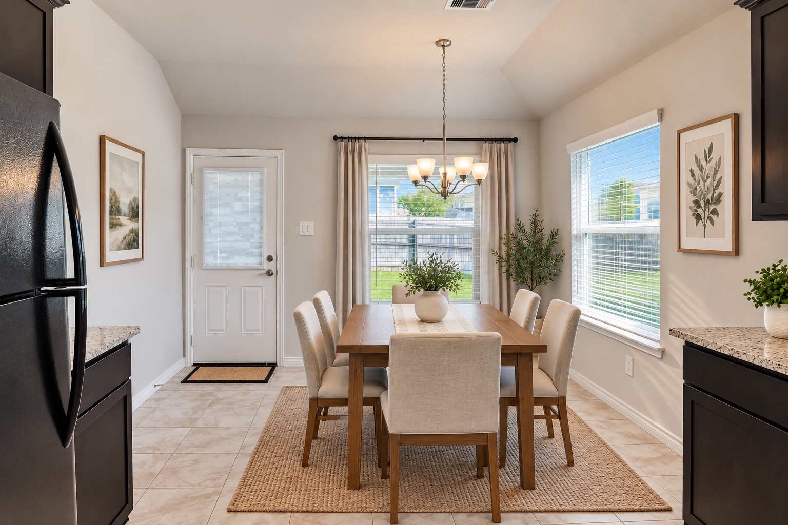 1008 Fannin Street Property Photo 8