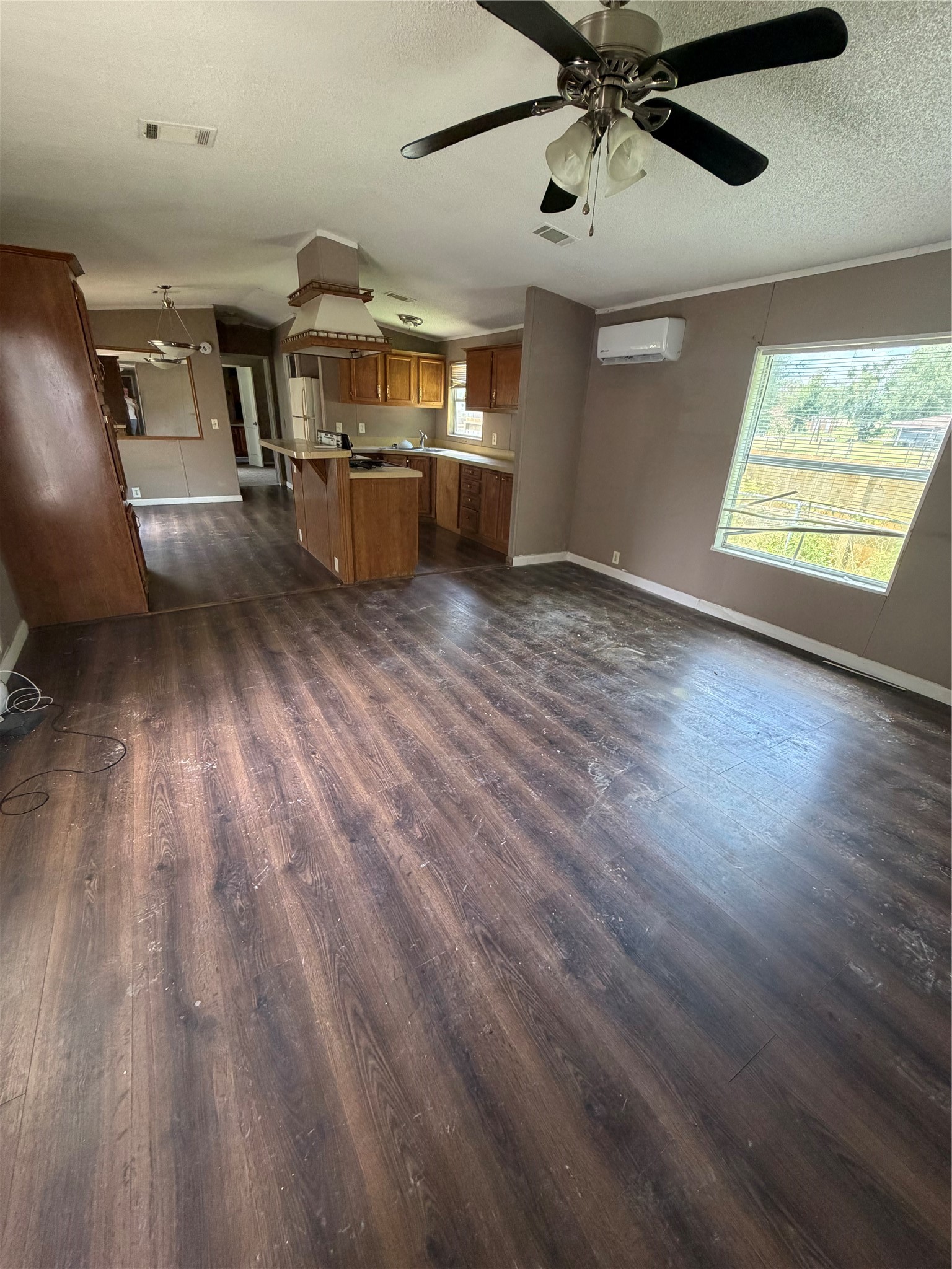 24610 E Needham Road Property Photo 2