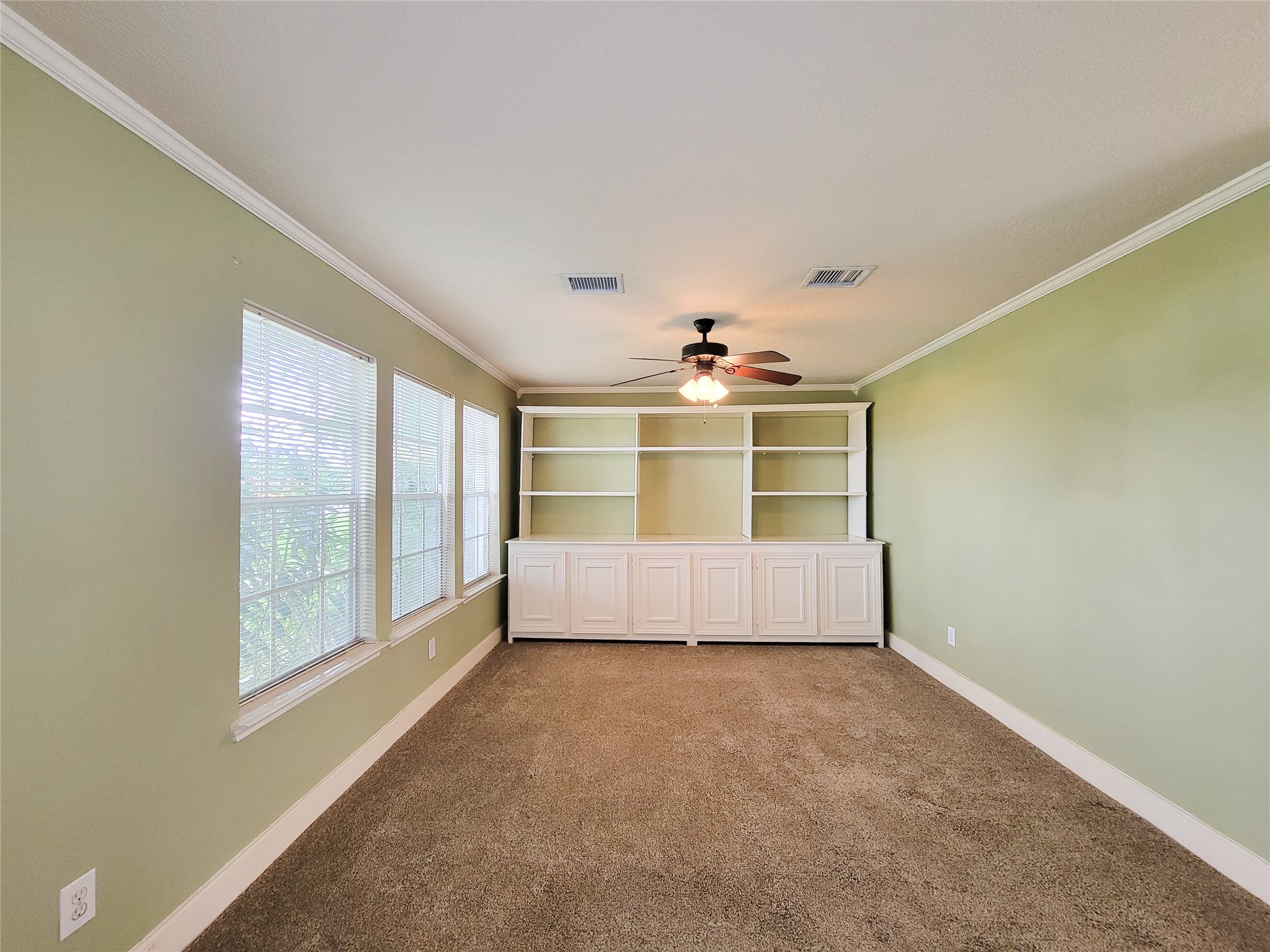 9607 Farrell Drive Property Photo 5