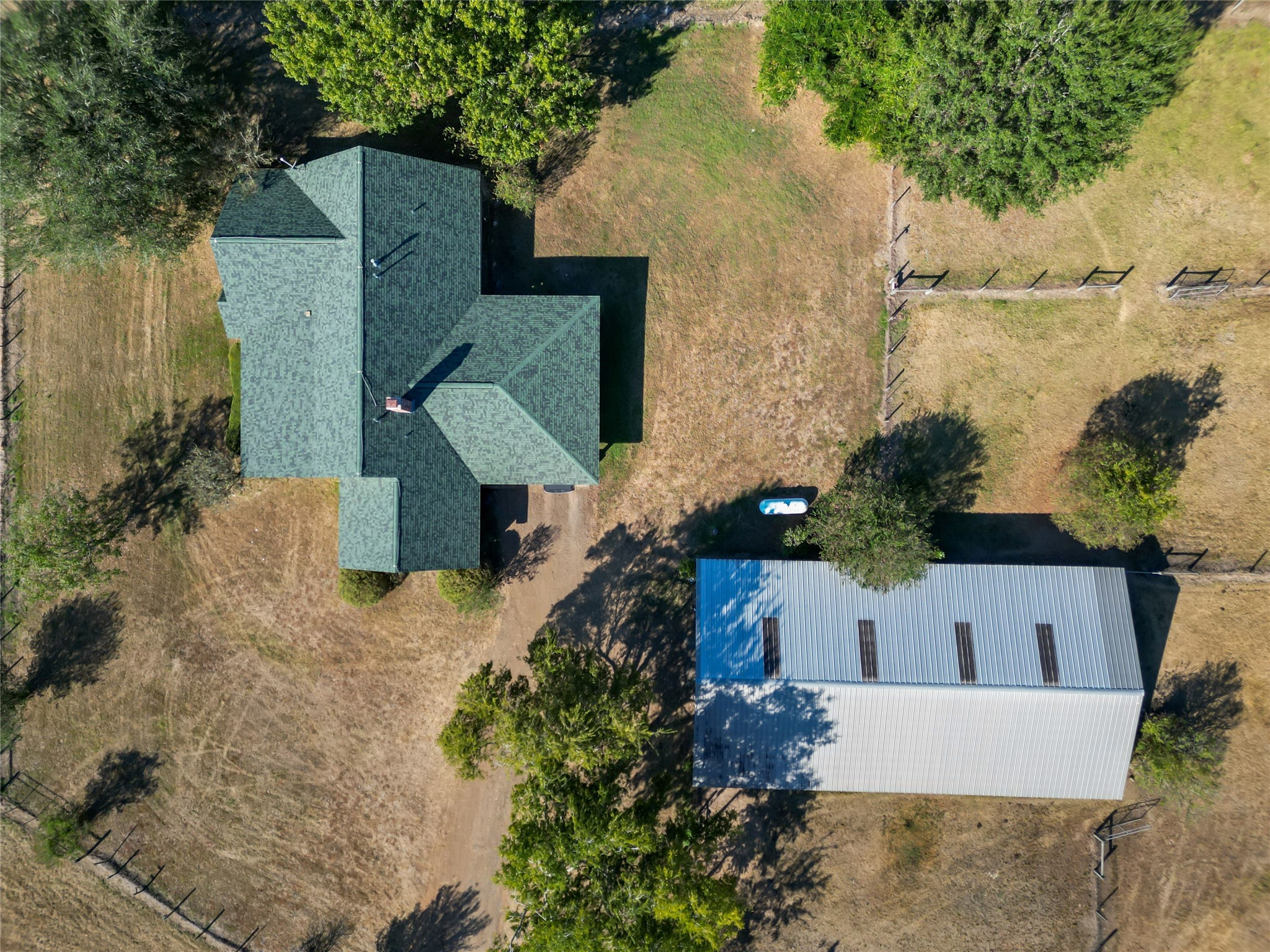 28109 Waller Gladish Rd Property Photo 3