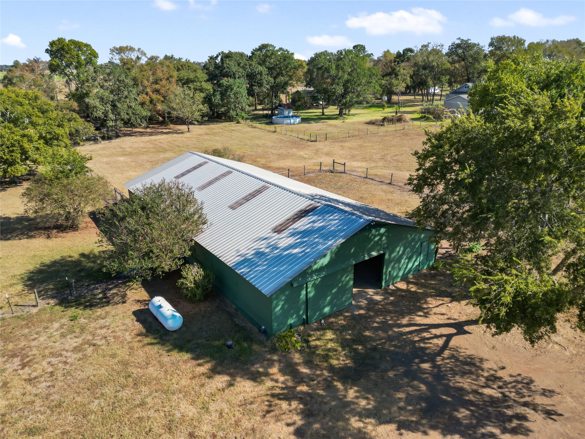 28109 Waller Gladish Rd Property Photo 4