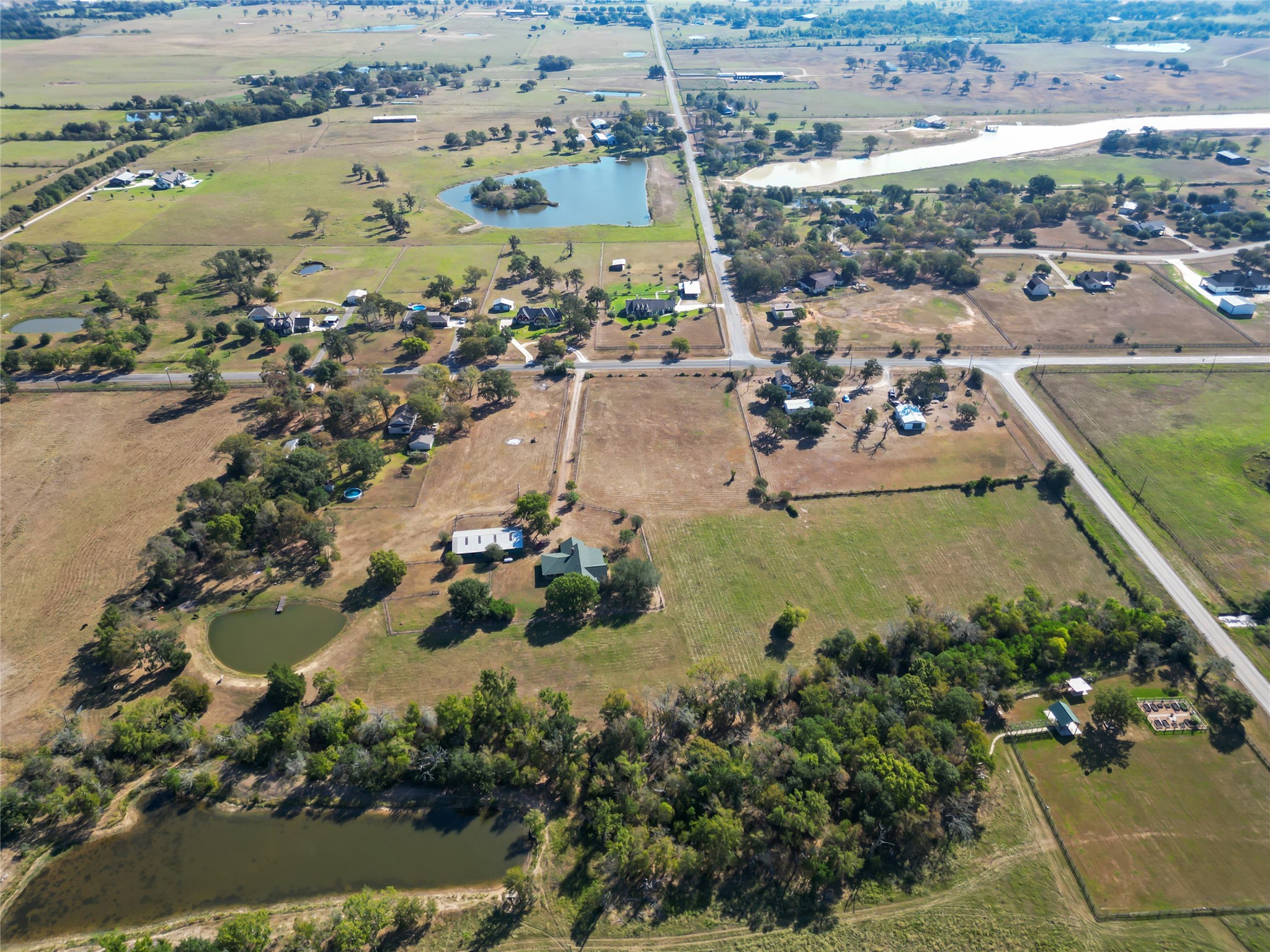 28109 Waller Gladish Rd Property Photo 10
