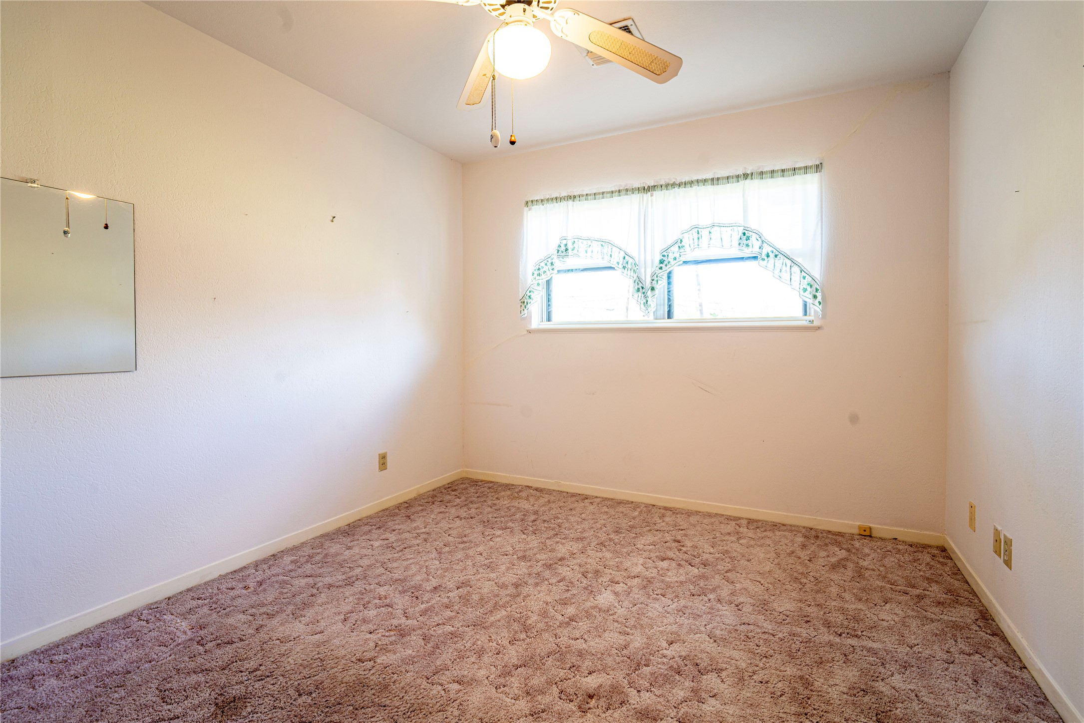 1716 Tara Circle Property Photo 27