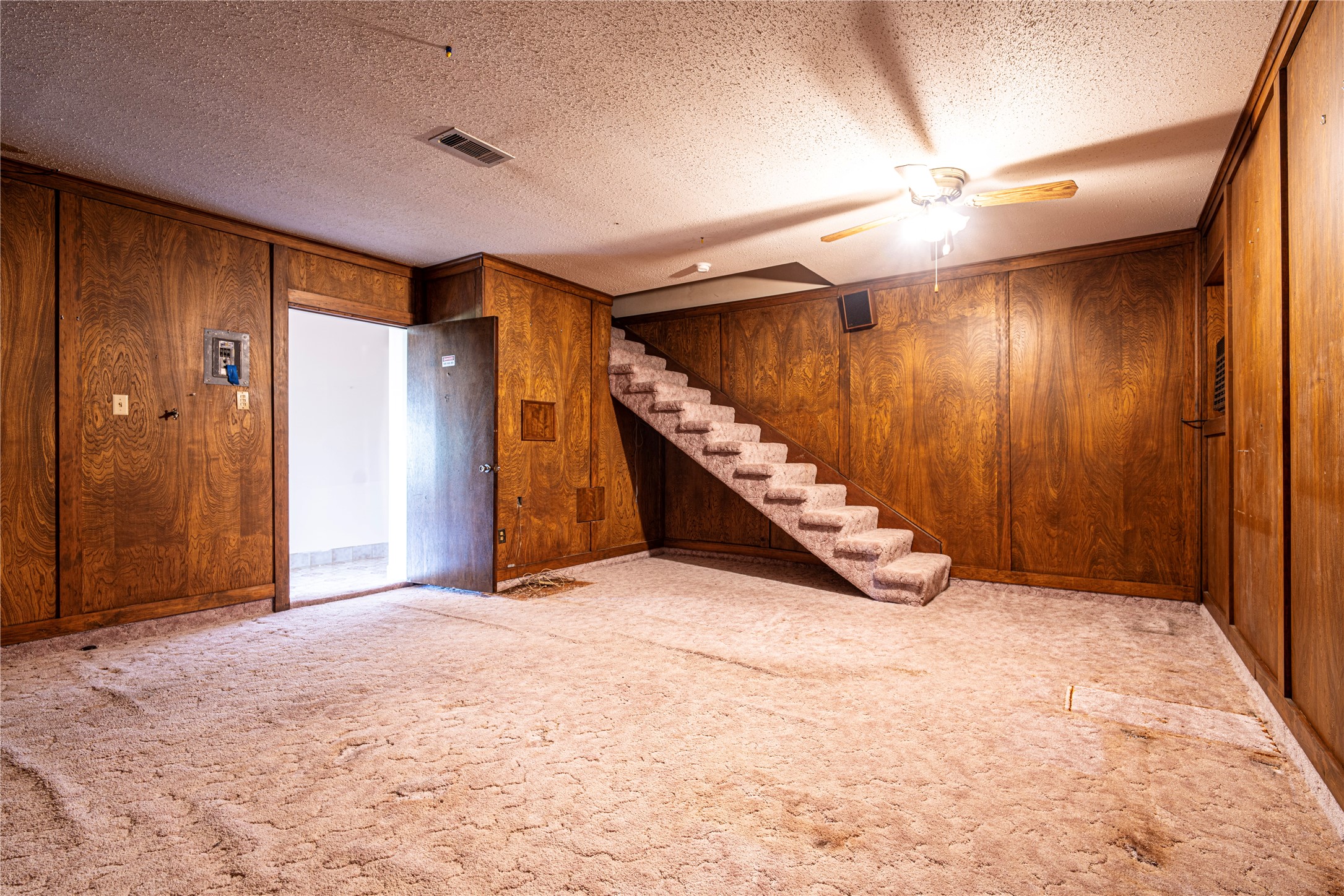 1716 Tara Circle Property Photo 32