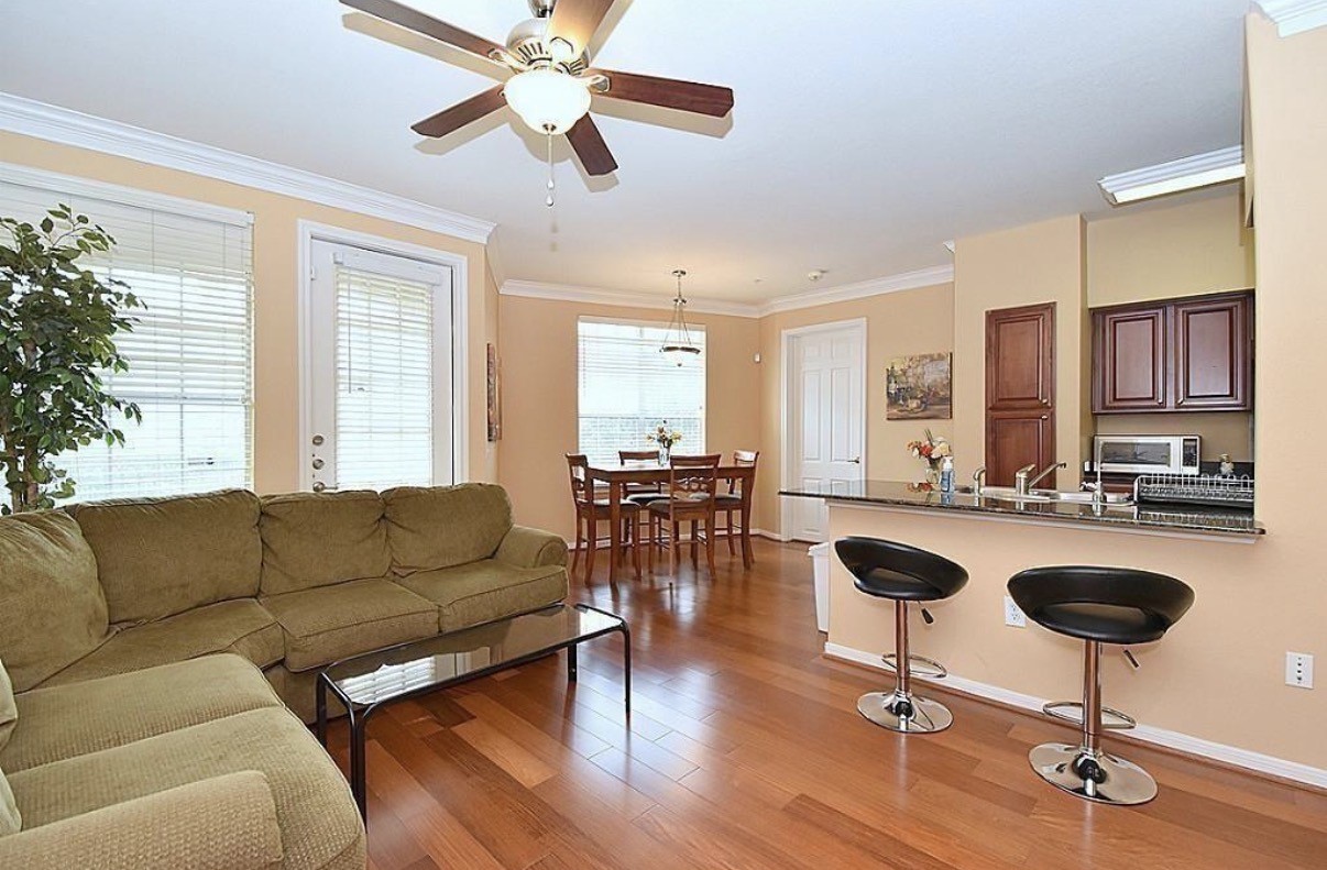 7575 Kirby Drive 1113 Property Photo 6