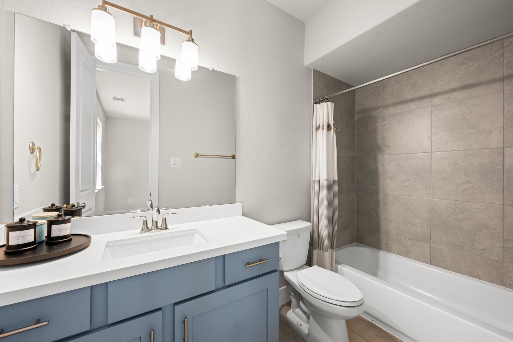 1309 W 24th Street A Property Photo 17