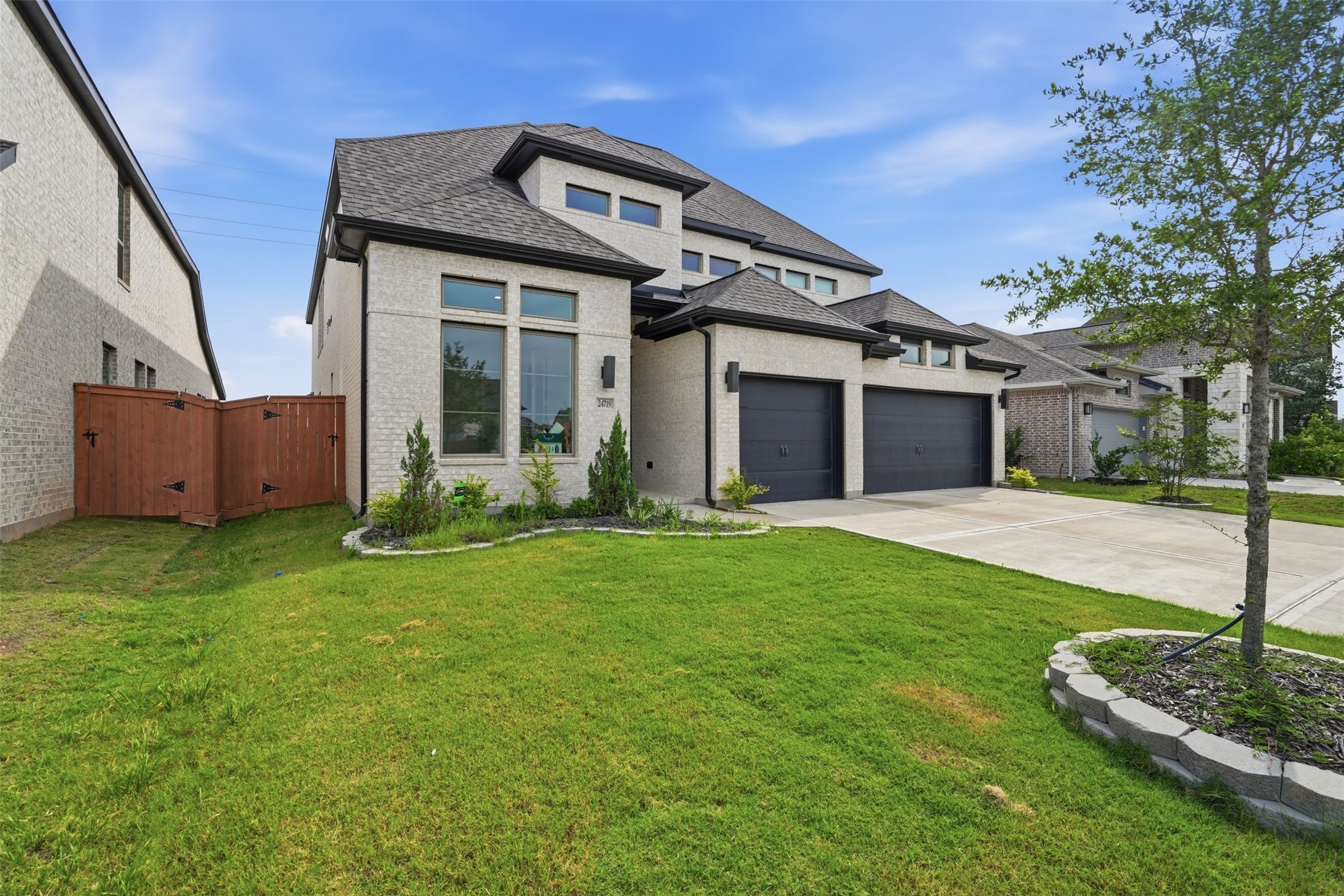 24719 Hibiscus Garden Way Property Photo