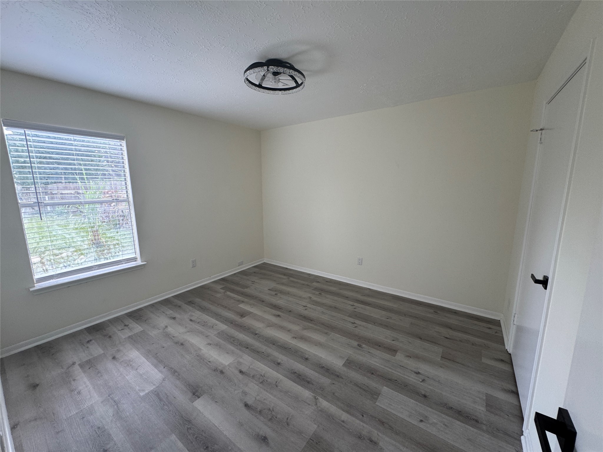 12827 Waybridge Street Property Photo 18