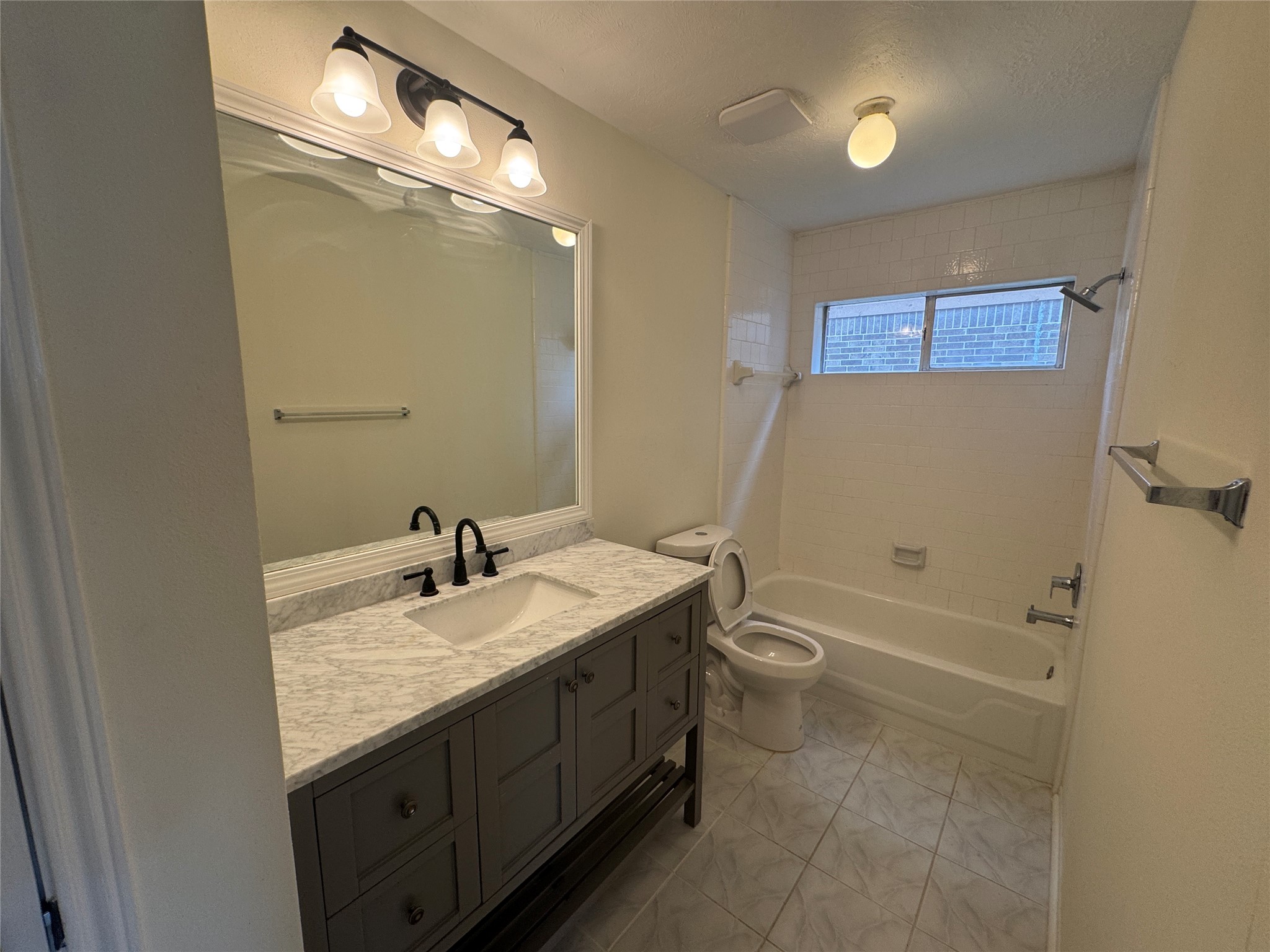 12827 Waybridge Street Property Photo 22