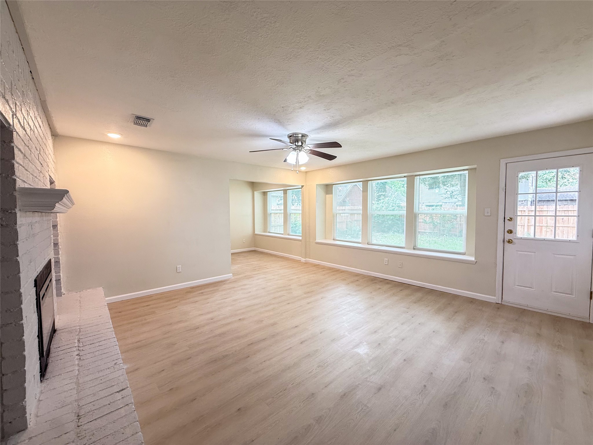 4251 Rosegate Drive Property Photo 6