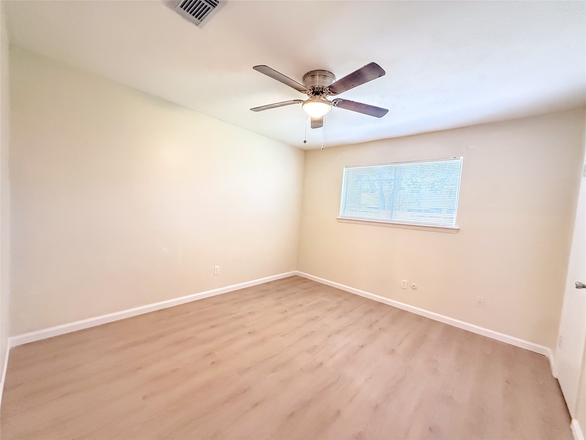 4251 Rosegate Drive Property Photo 9