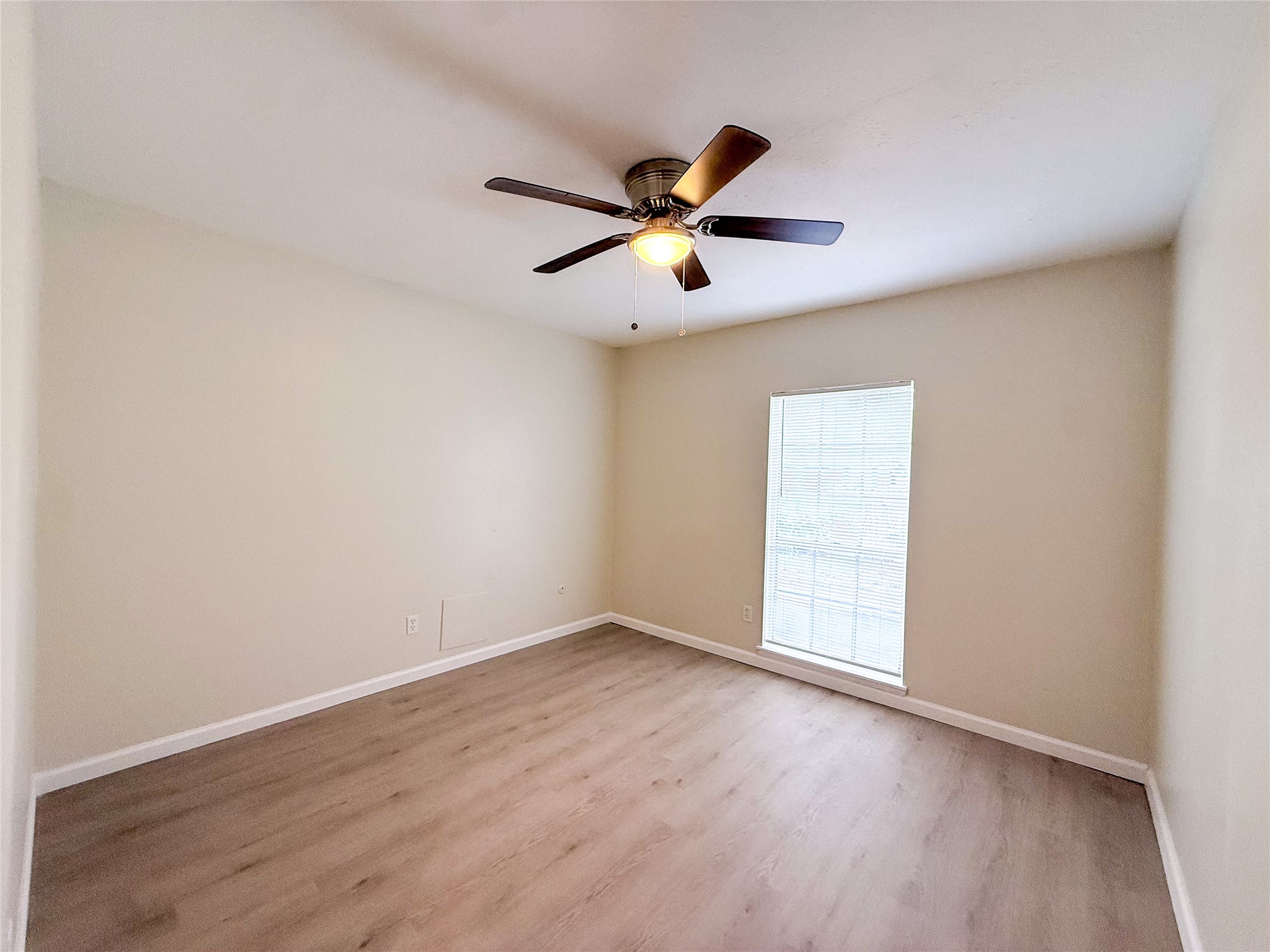 4251 Rosegate Drive Property Photo 11