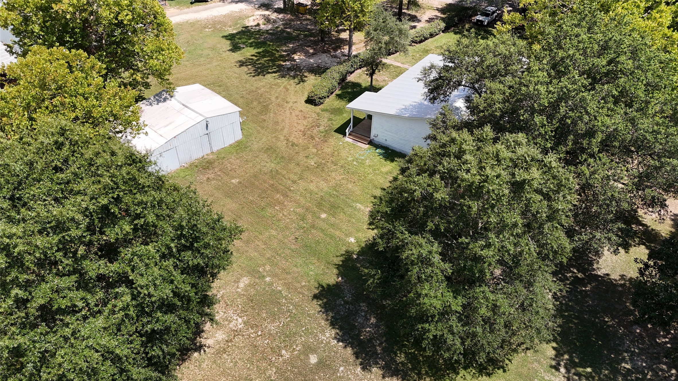 148 County Road 2100 Property Photo 3