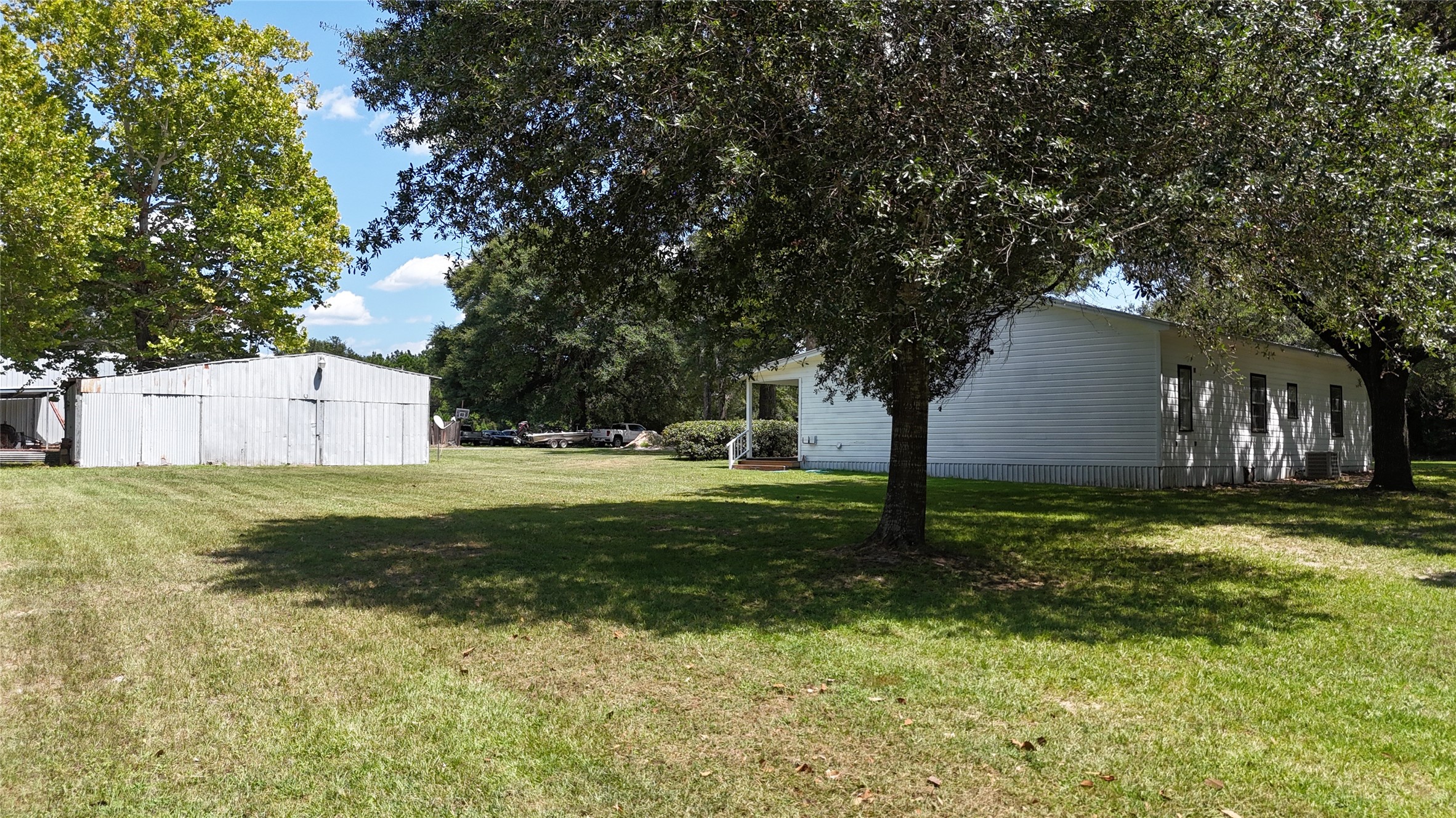 148 County Road 2100 Property Photo 4
