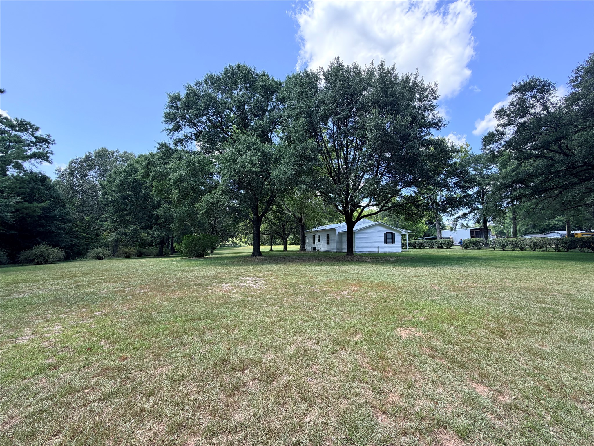 148 County Road 2100 Property Photo 6