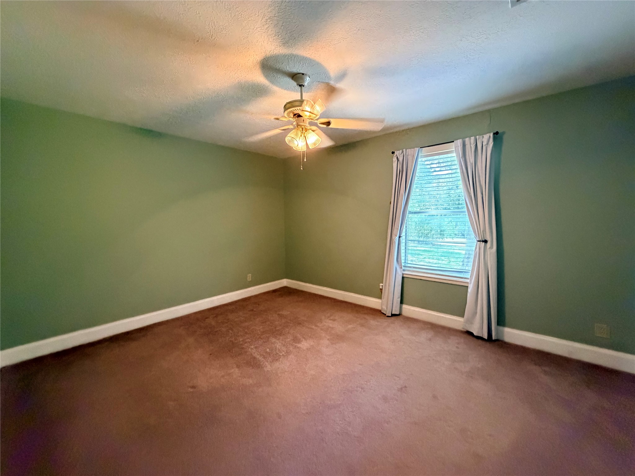 148 County Road 2100 Property Photo 10