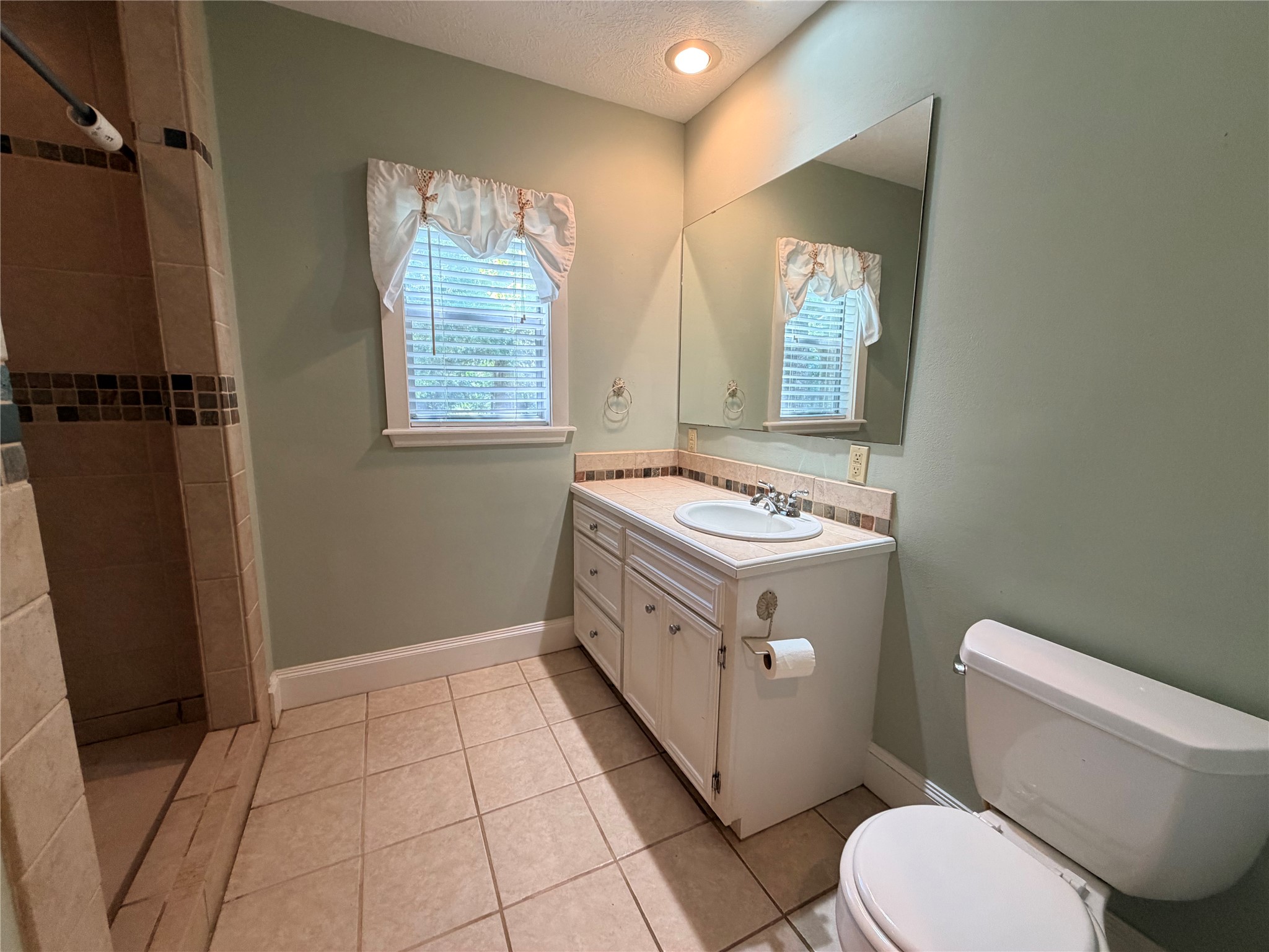 148 County Road 2100 Property Photo 11