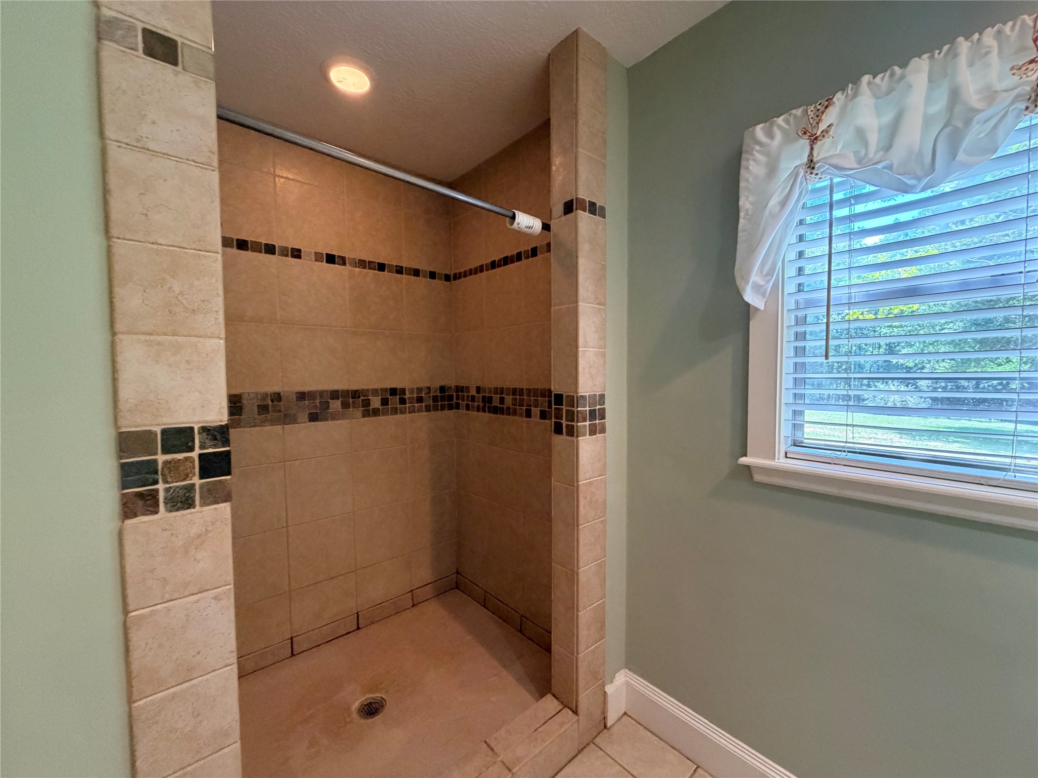 148 County Road 2100 Property Photo 12