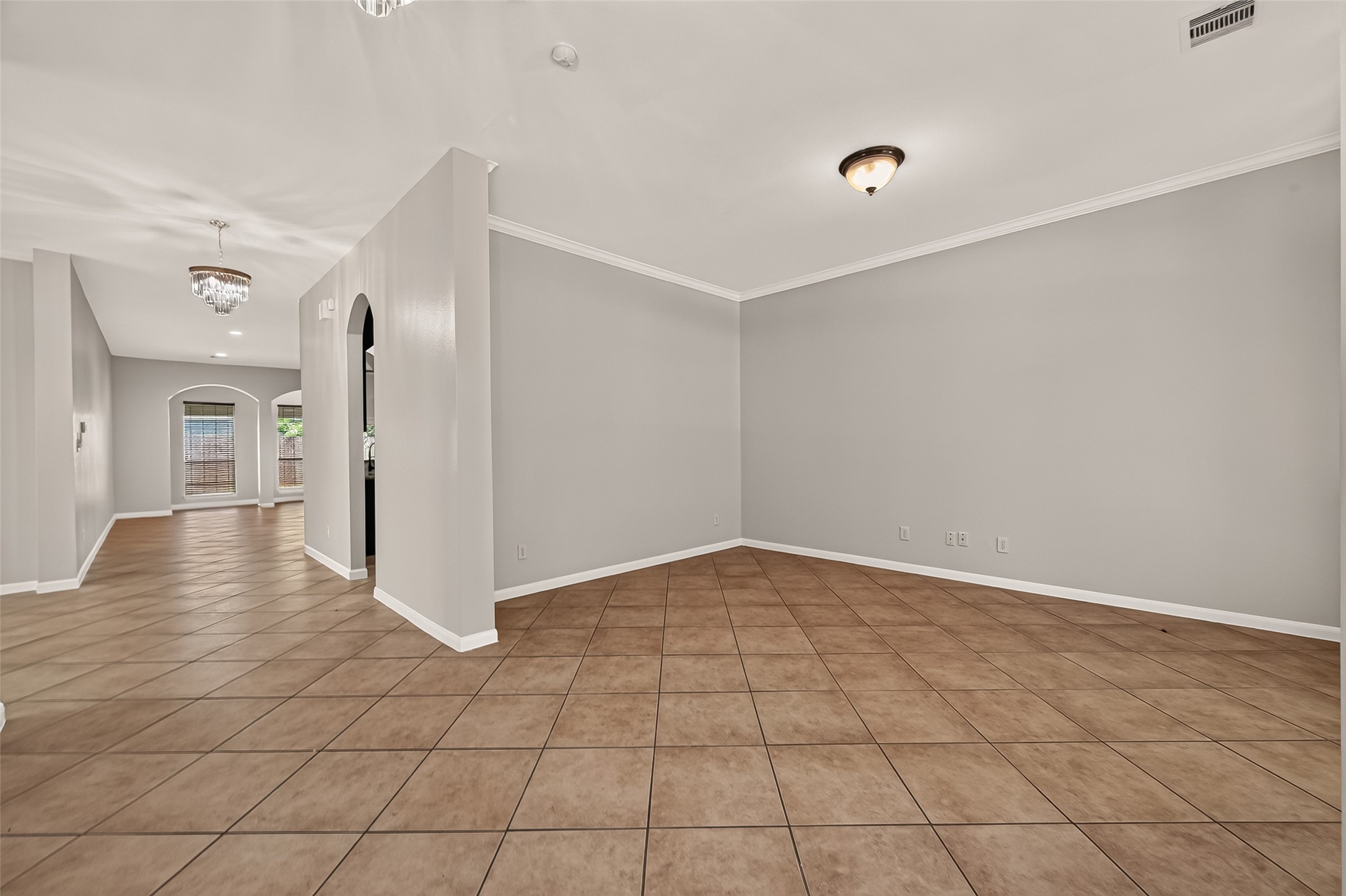 706 Silver Creek Circle Property Photo 8