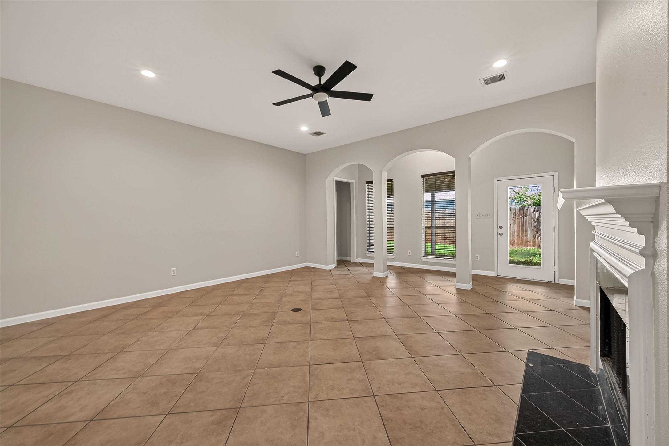706 Silver Creek Circle Property Photo 14