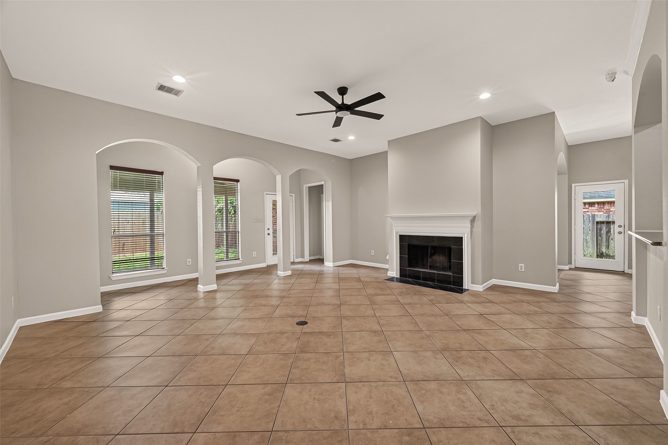706 Silver Creek Circle Property Photo 15