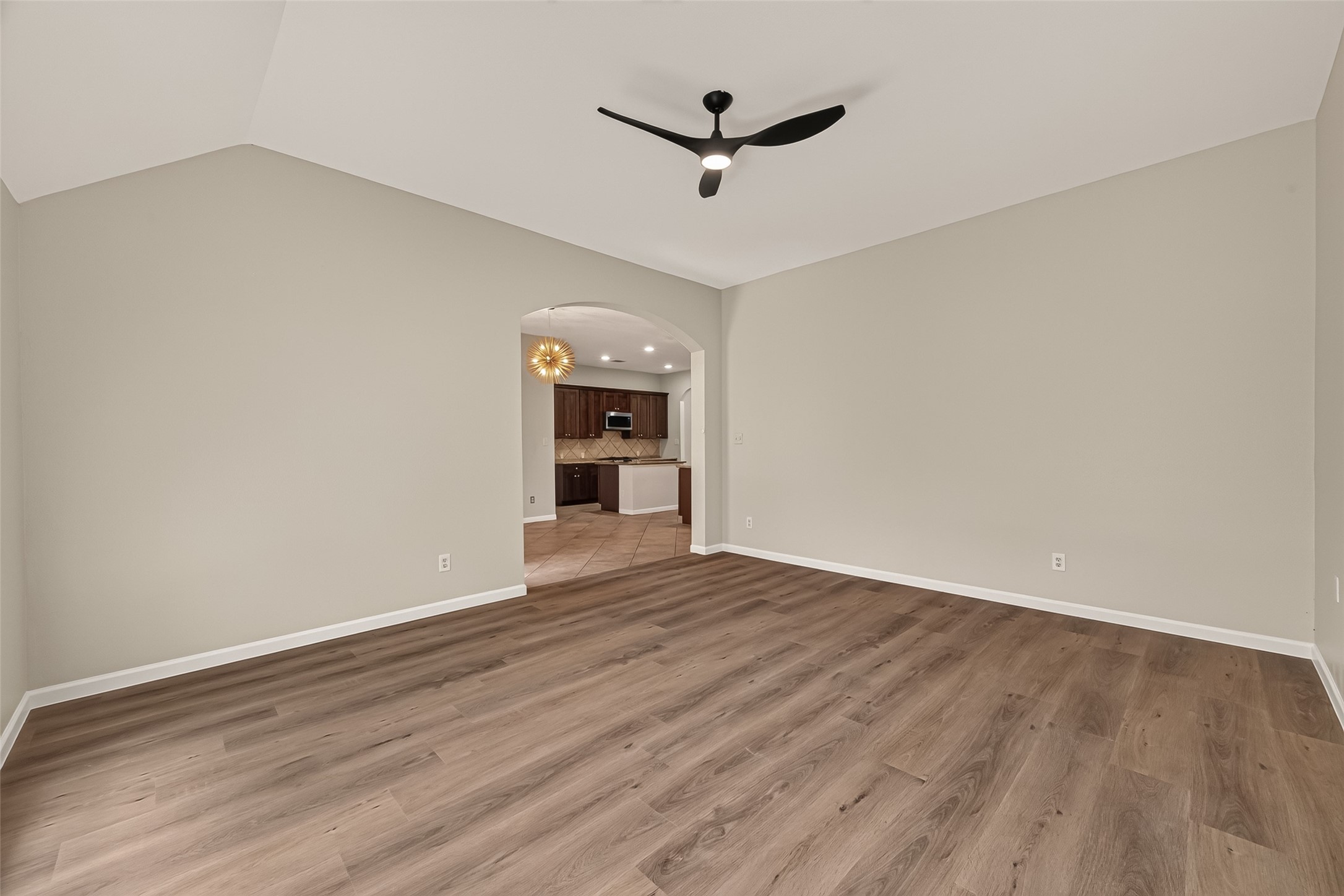 706 Silver Creek Circle Property Photo 20