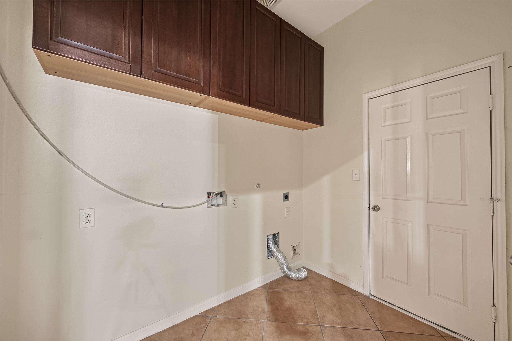 706 Silver Creek Circle Property Photo 32