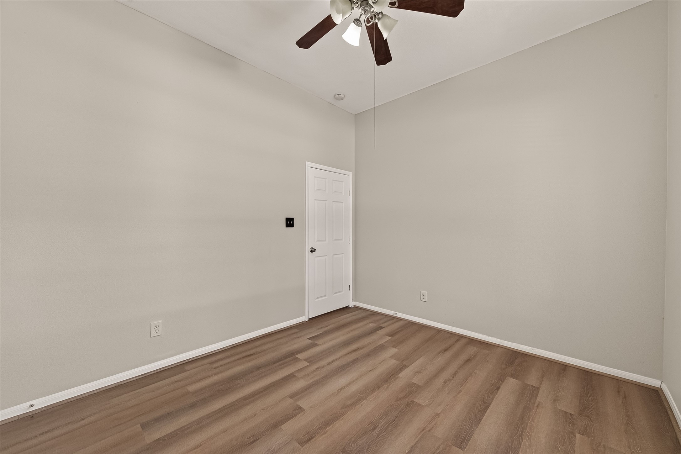 706 Silver Creek Circle Property Photo 34