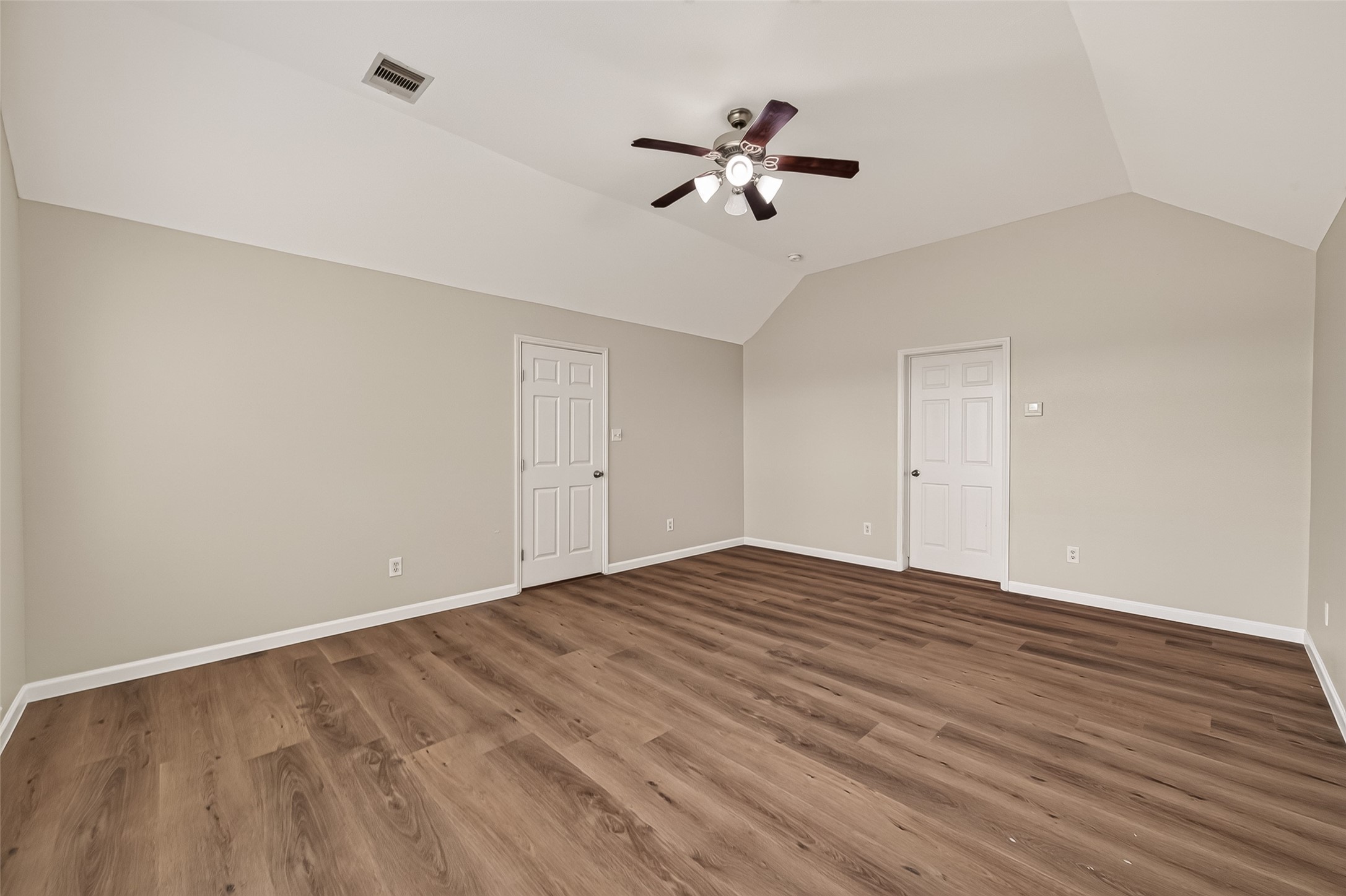 706 Silver Creek Circle Property Photo 43