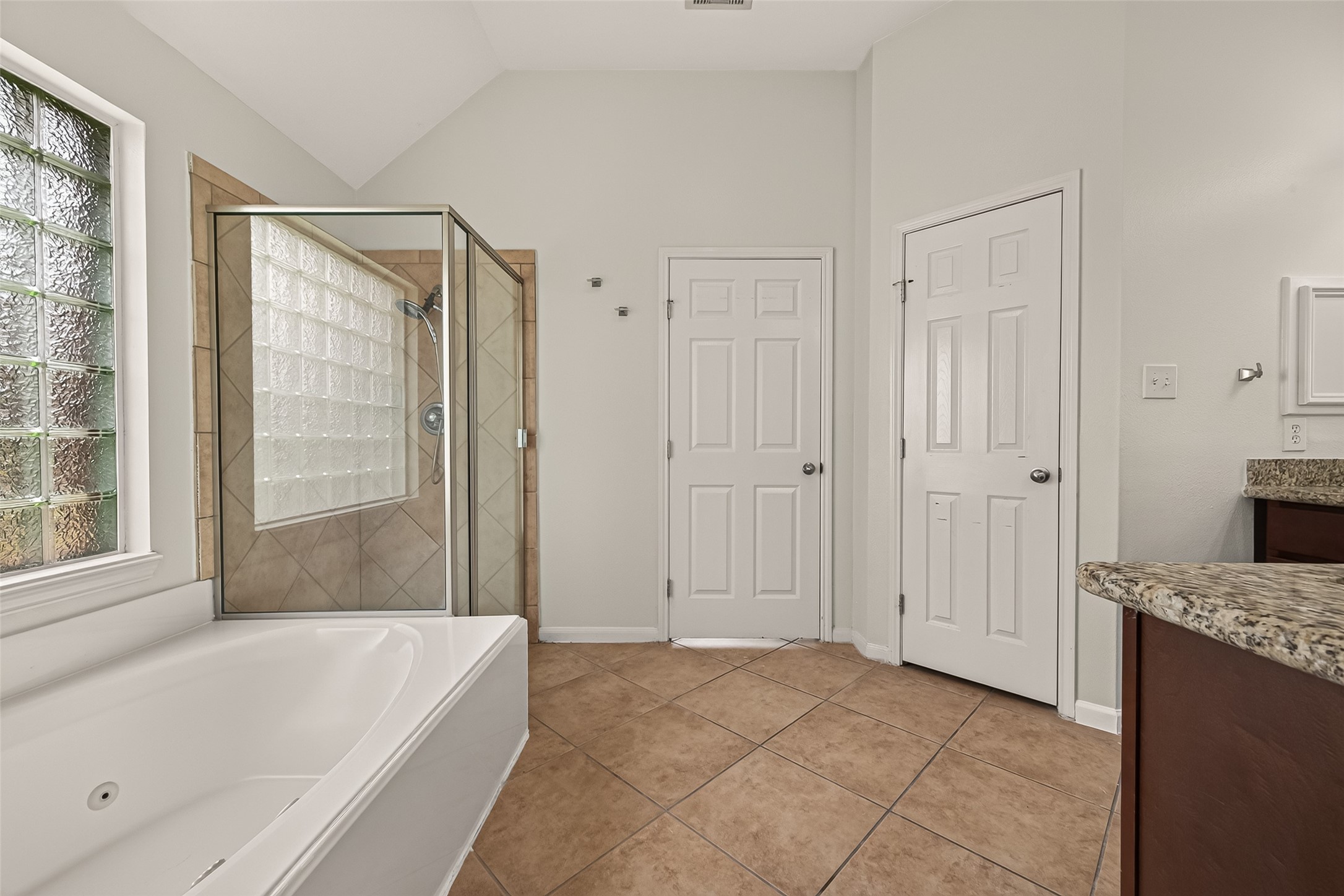 706 Silver Creek Circle Property Photo 47