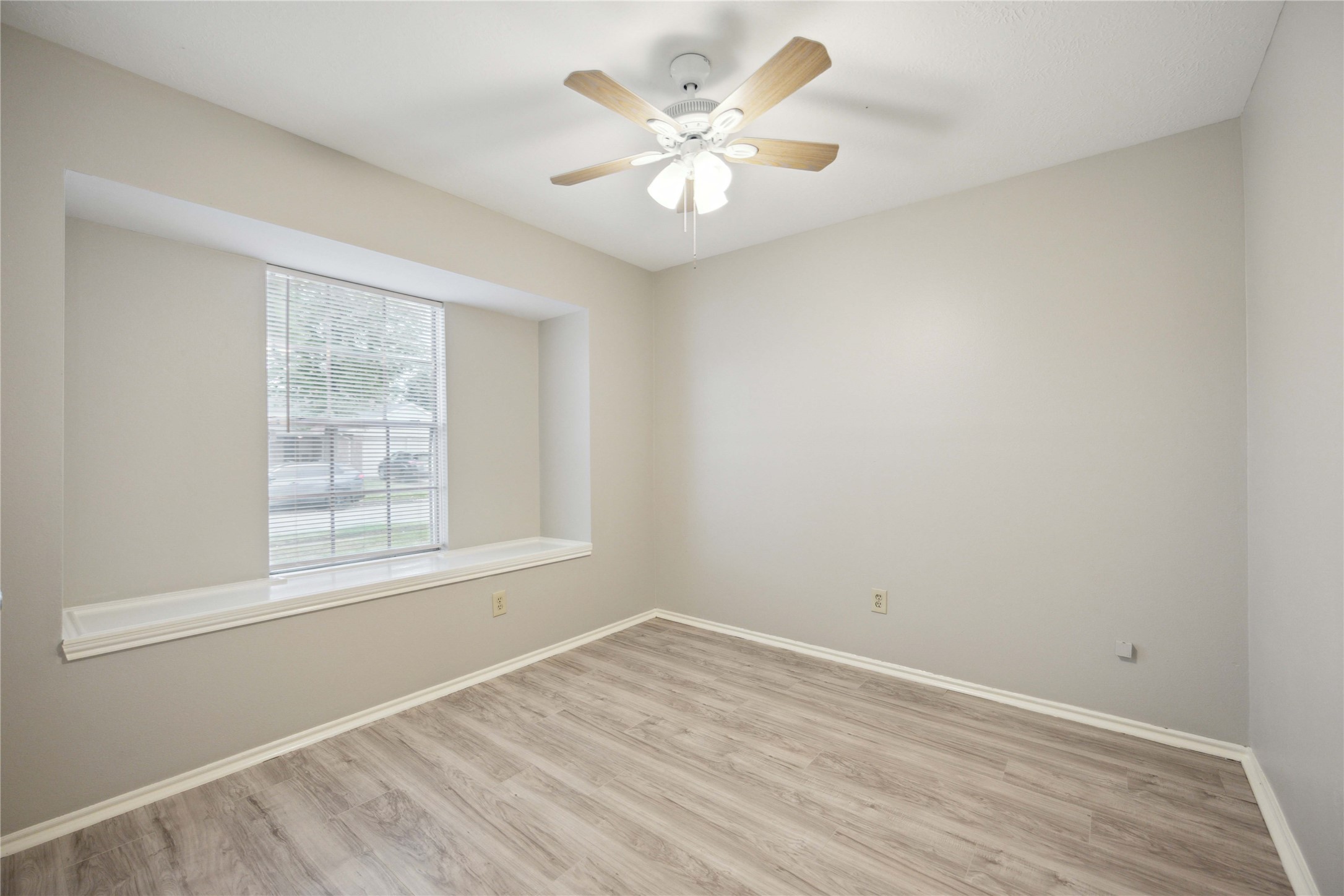 20323 Pinefield Lane Property Photo 14