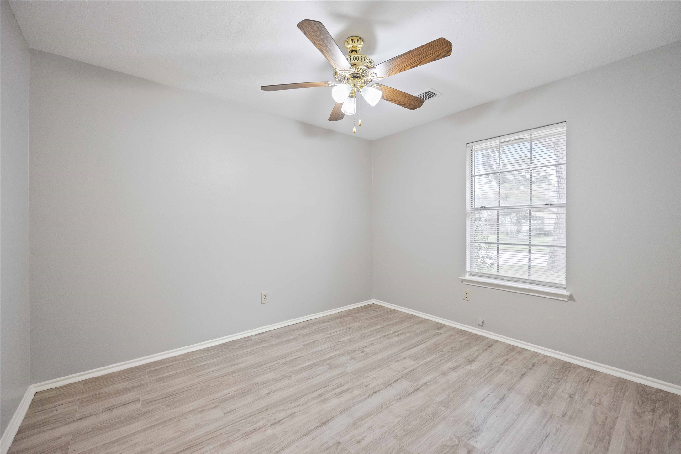 20323 Pinefield Lane Property Photo 16