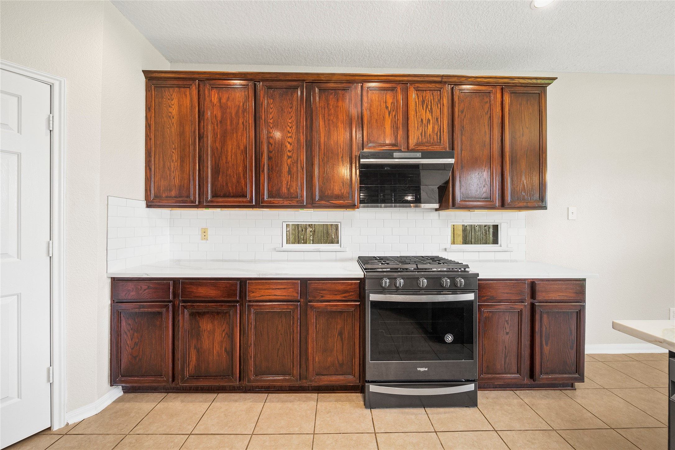 8306 Golden Harbour Property Photo 17
