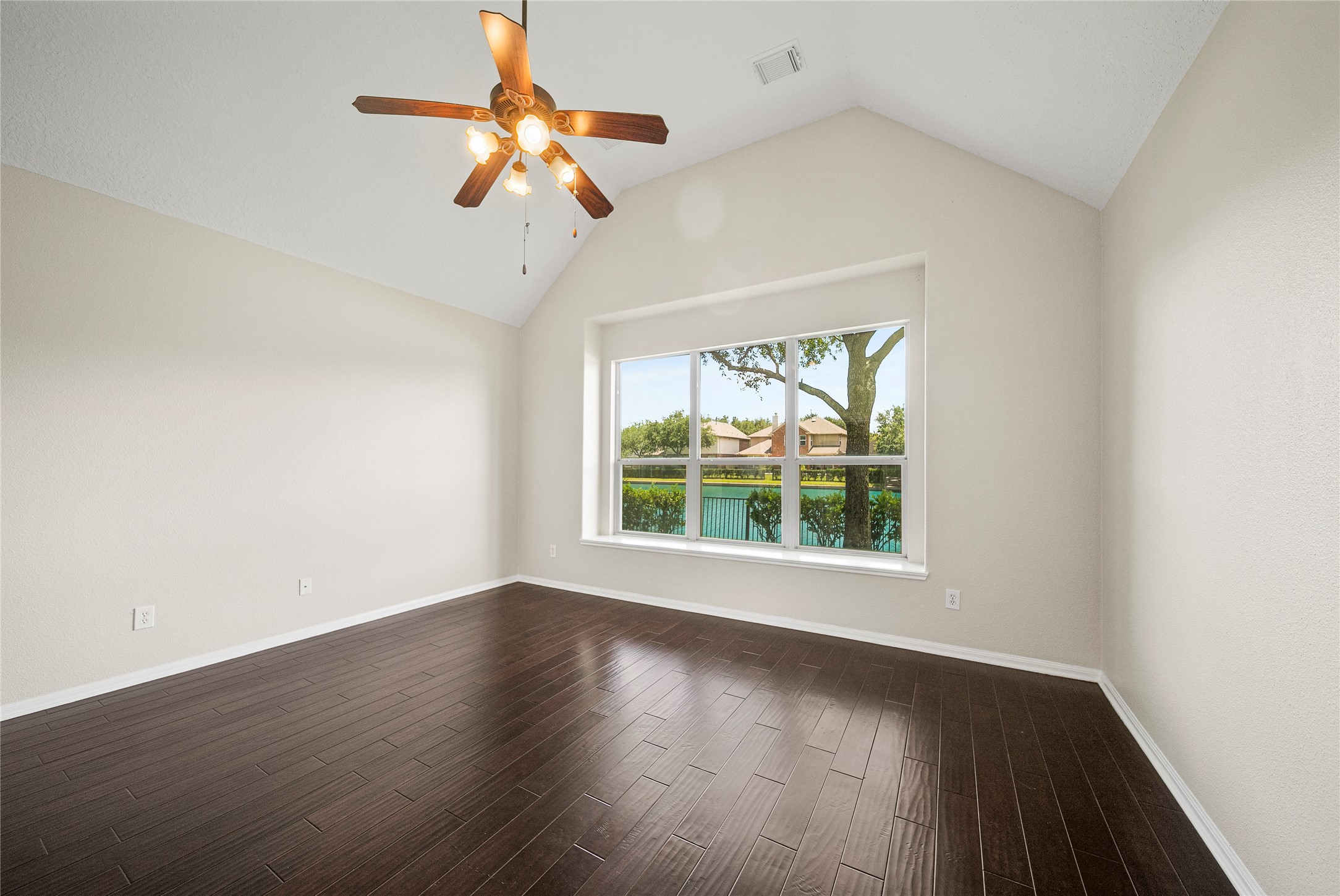 8306 Golden Harbour Property Photo 23