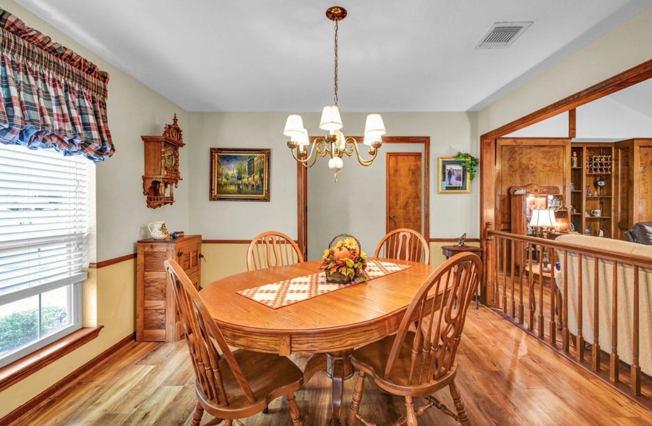102 Raintree Lane, Lake Jackson Tx 77566 Property Photo 23