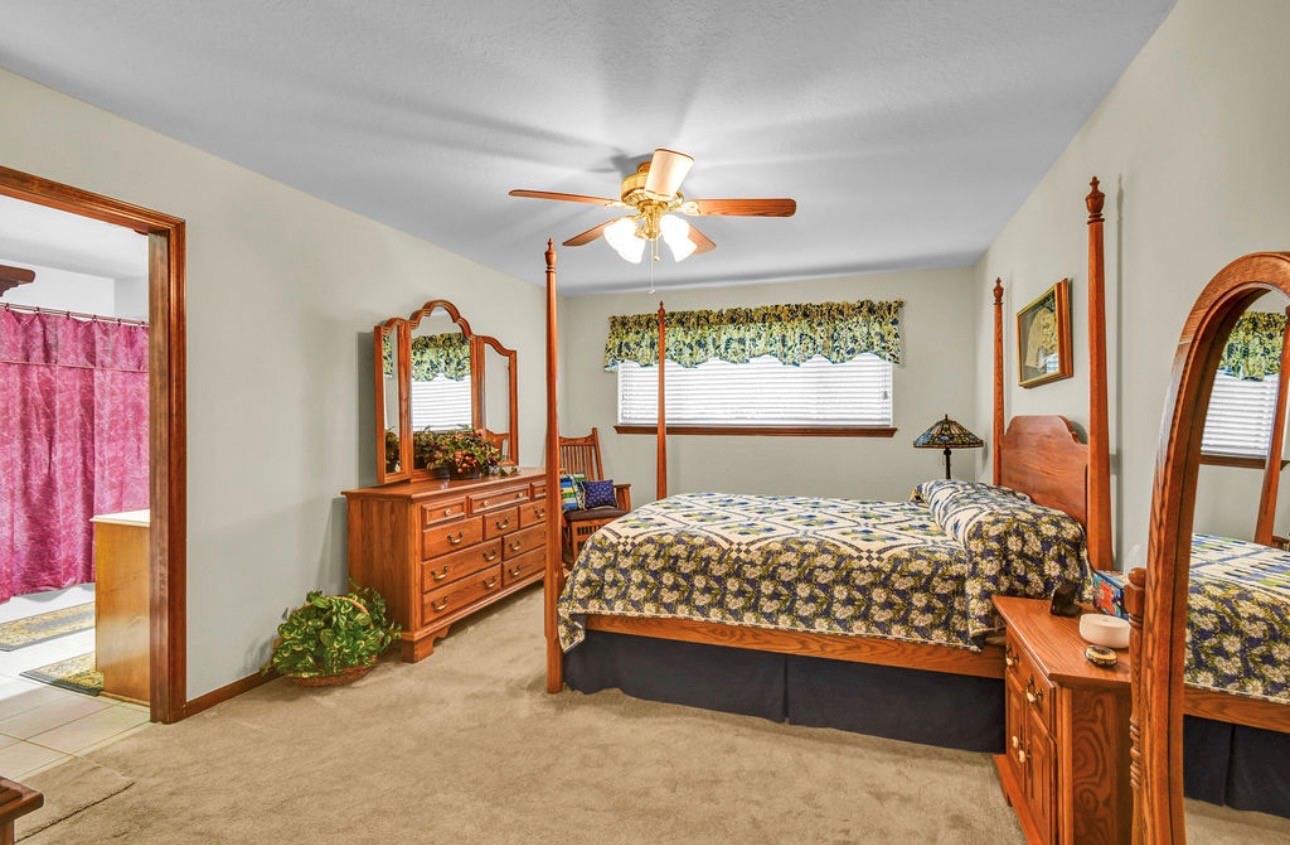 102 Raintree Lane, Lake Jackson Tx 77566 Property Photo 29