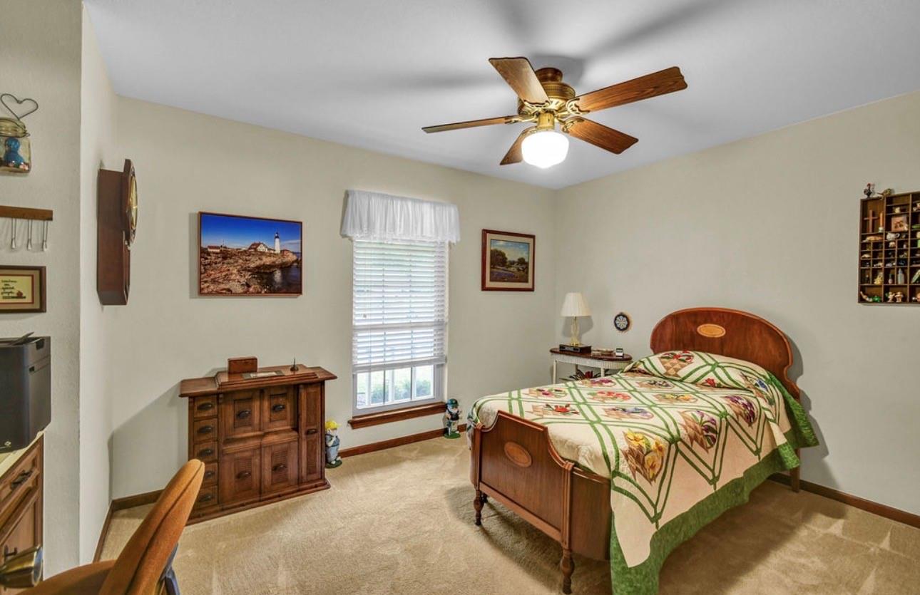 102 Raintree Lane, Lake Jackson Tx 77566 Property Photo 39
