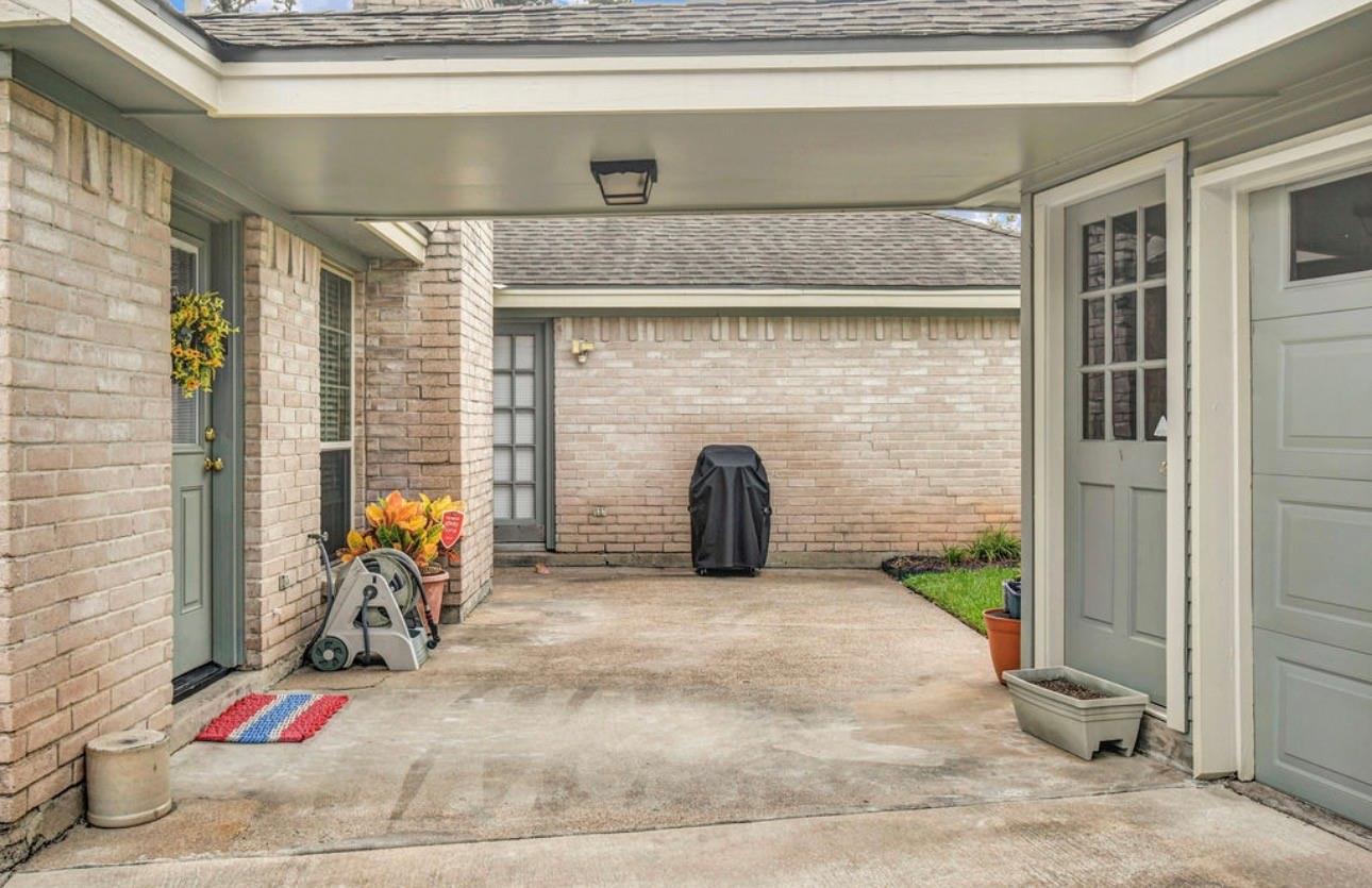 102 Raintree Lane, Lake Jackson Tx 77566 Property Photo 44