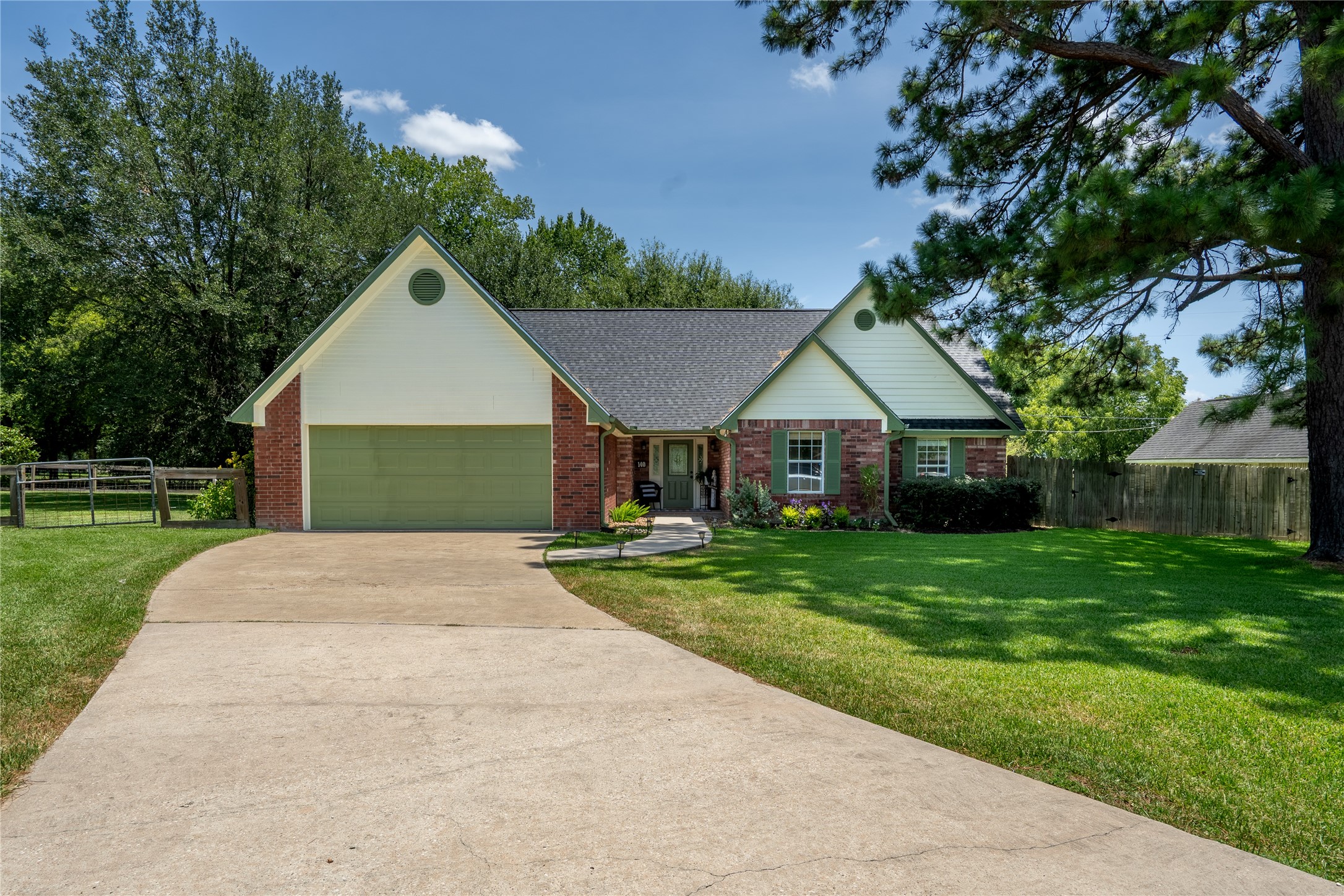140 Cherry Circle E Circle E Property Photo 2