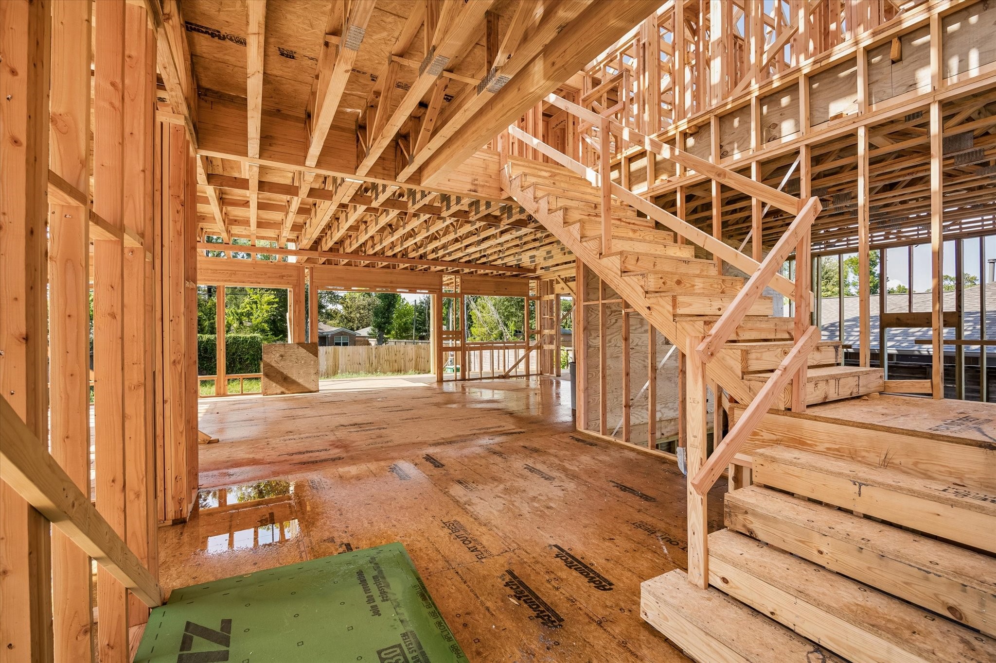 2031 Saxon Drive Property Photo 4