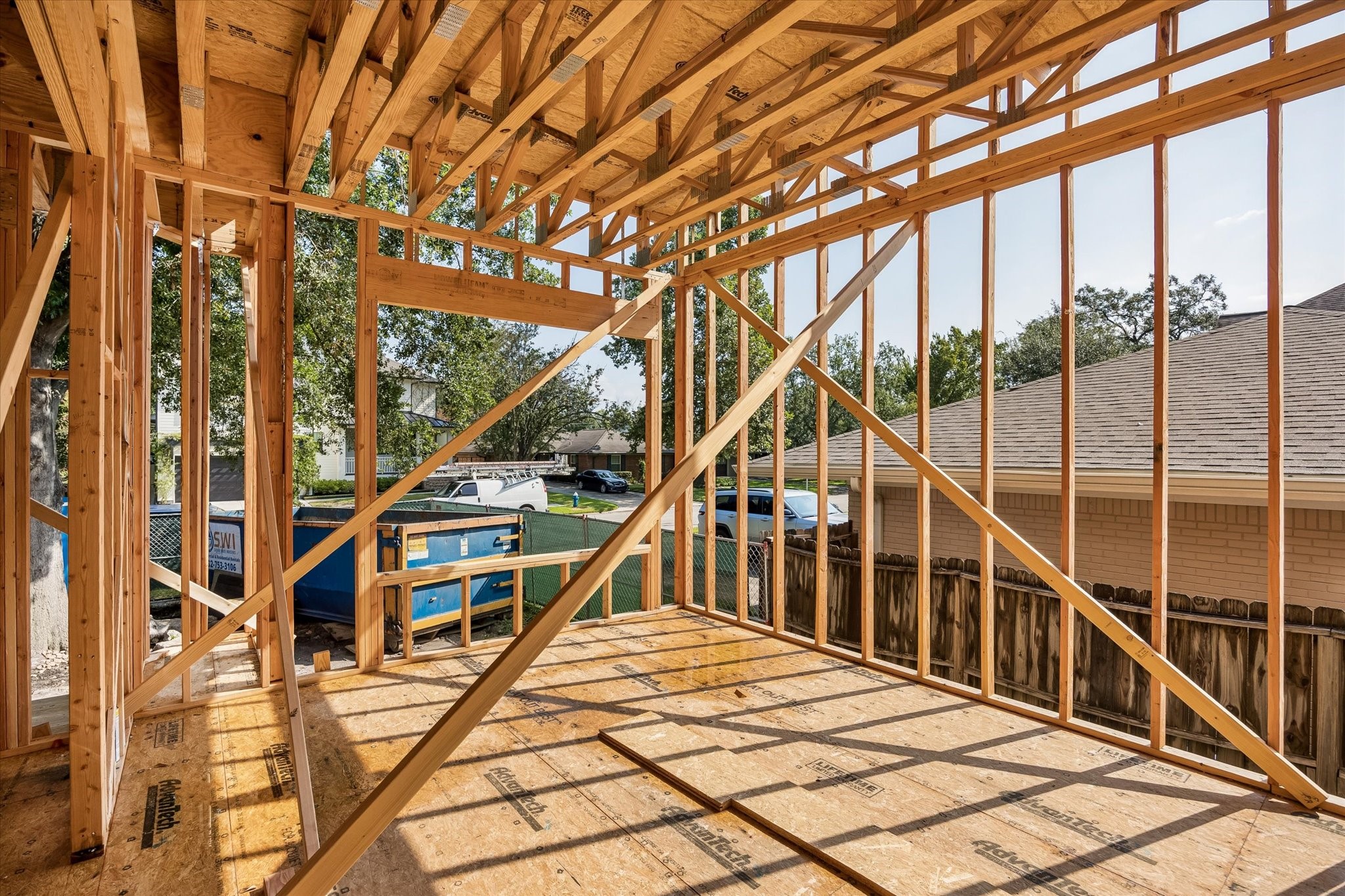 2031 Saxon Drive Property Photo 12