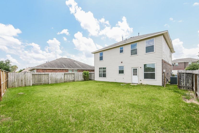 7442 Towerview Lane Property Photo 14