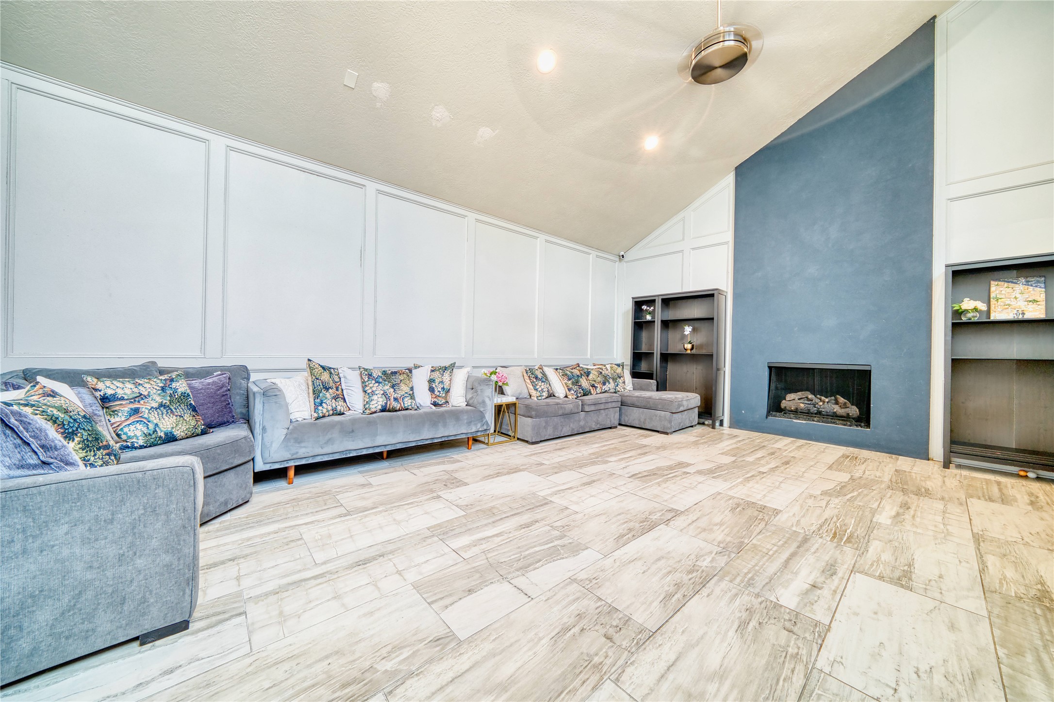 7606 Portal Drive Property Photo 12