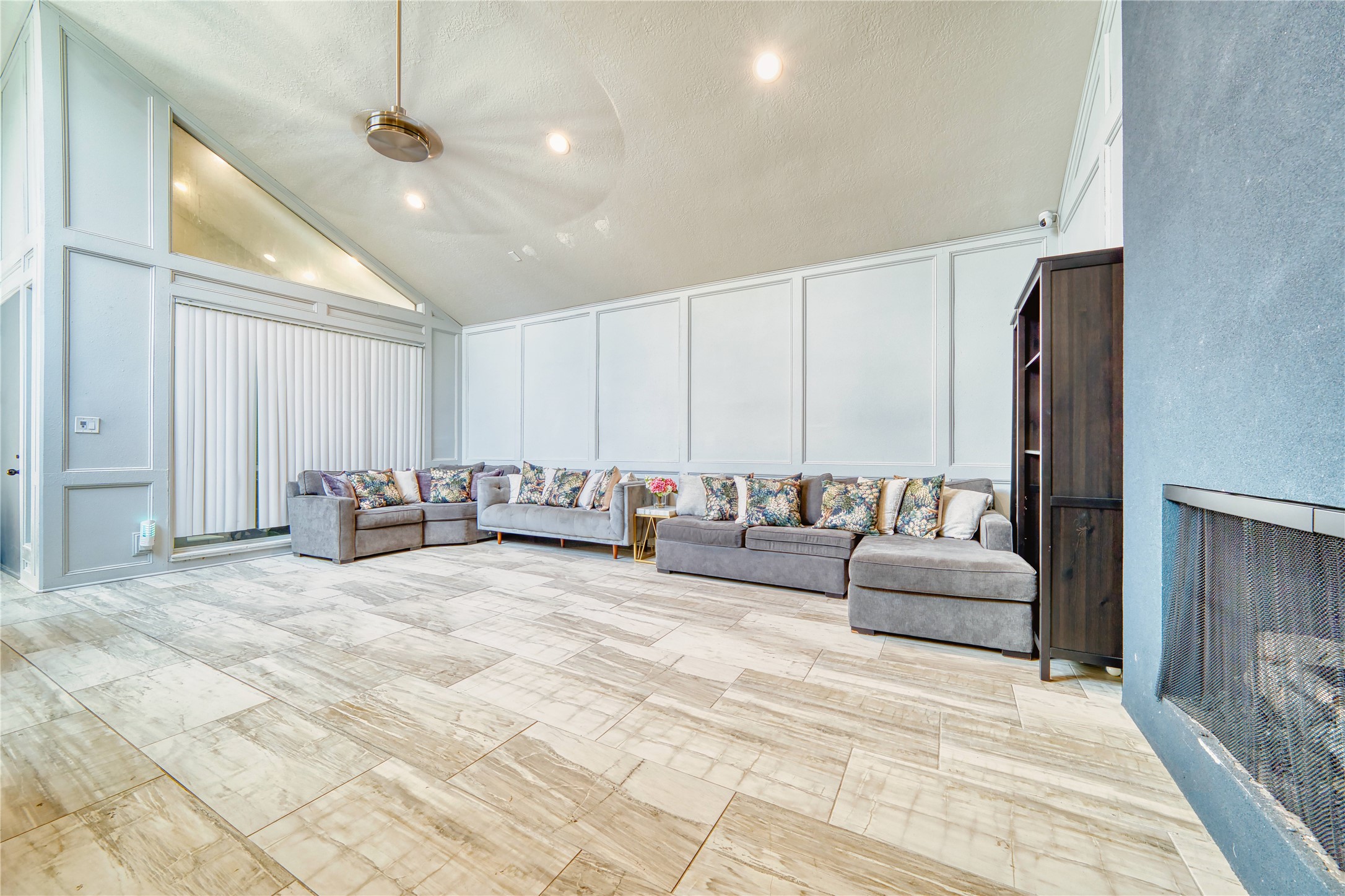 7606 Portal Drive Property Photo 13