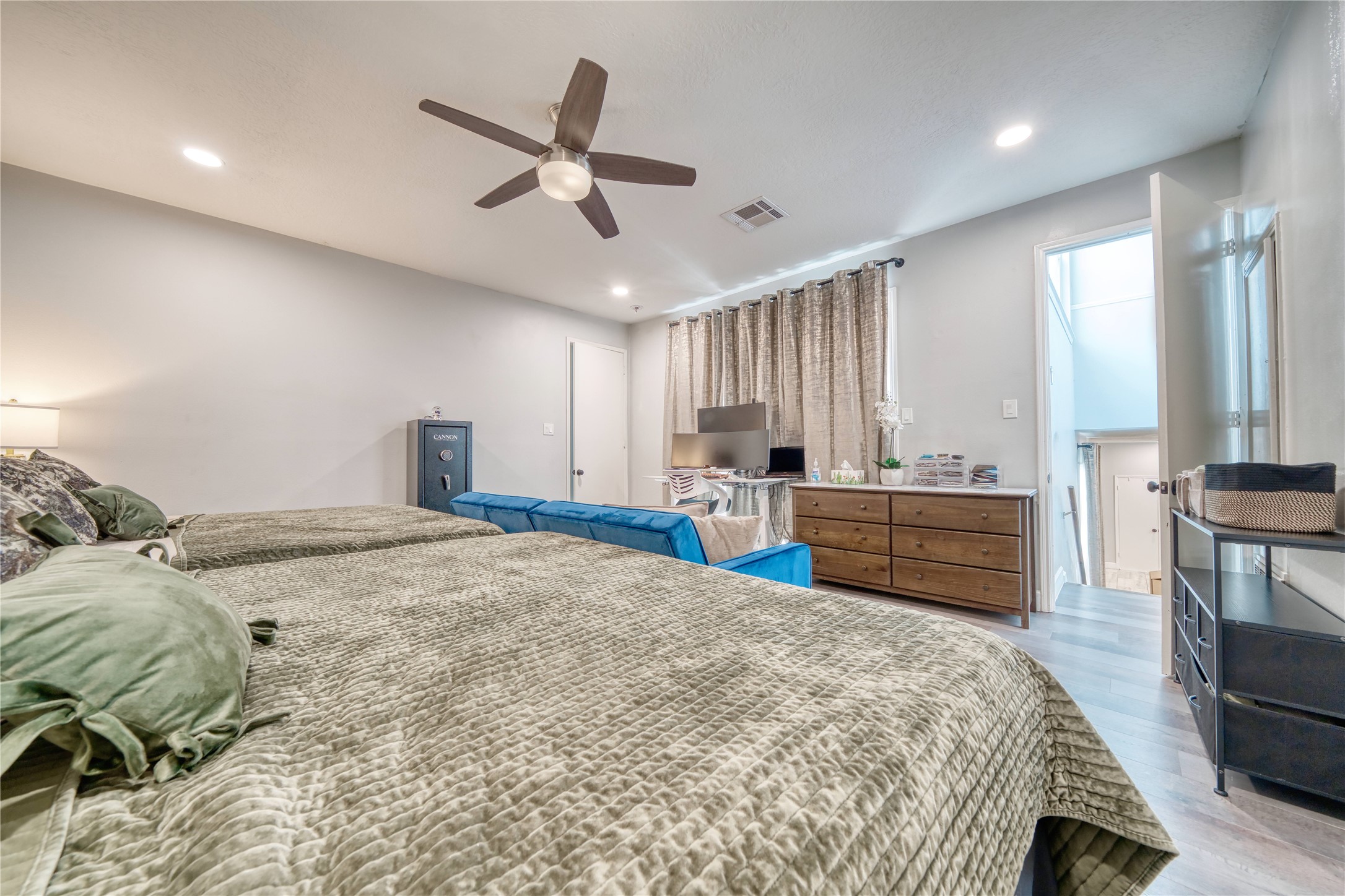 7606 Portal Drive Property Photo 22