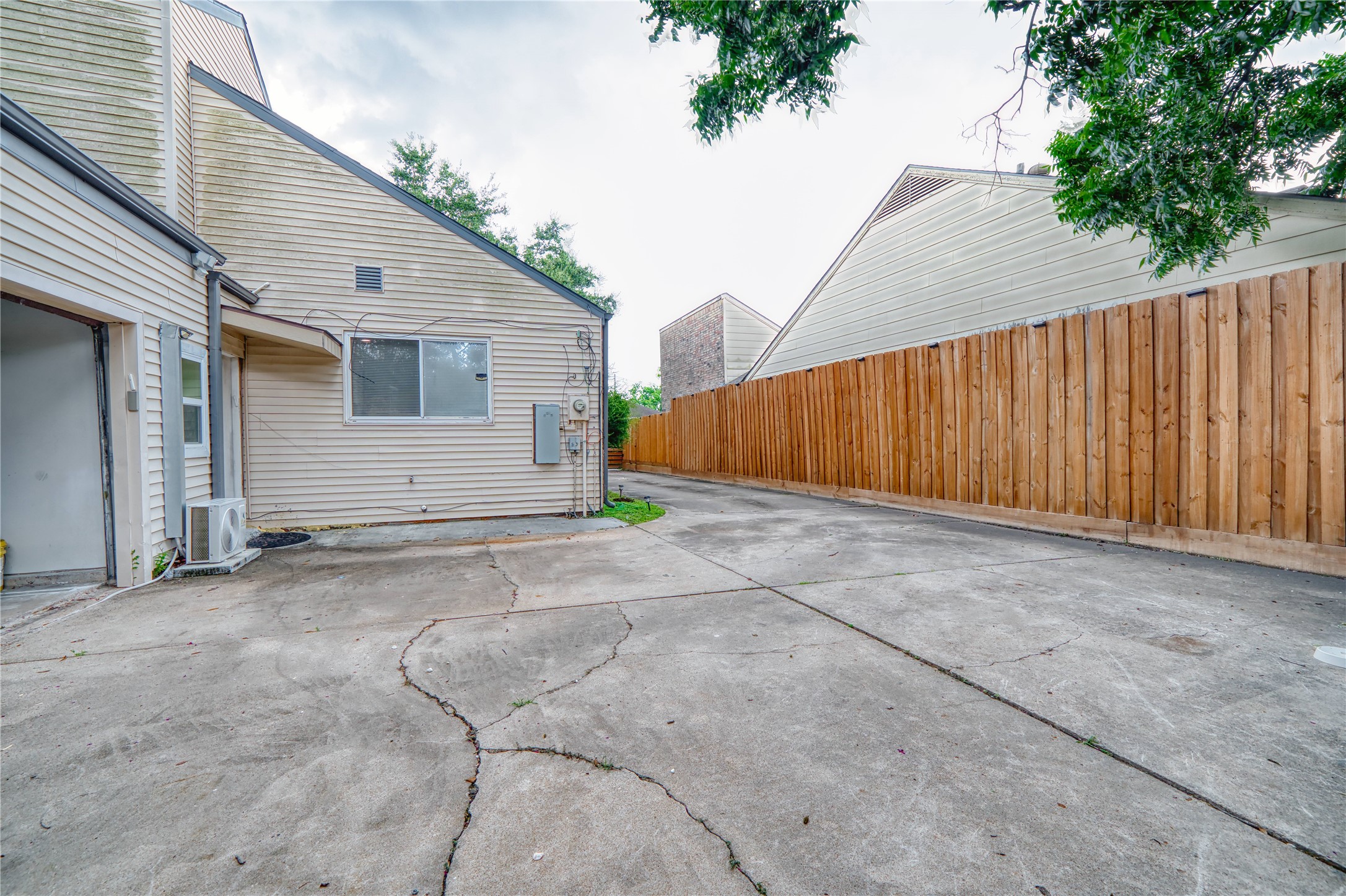 7606 Portal Drive Property Photo 37