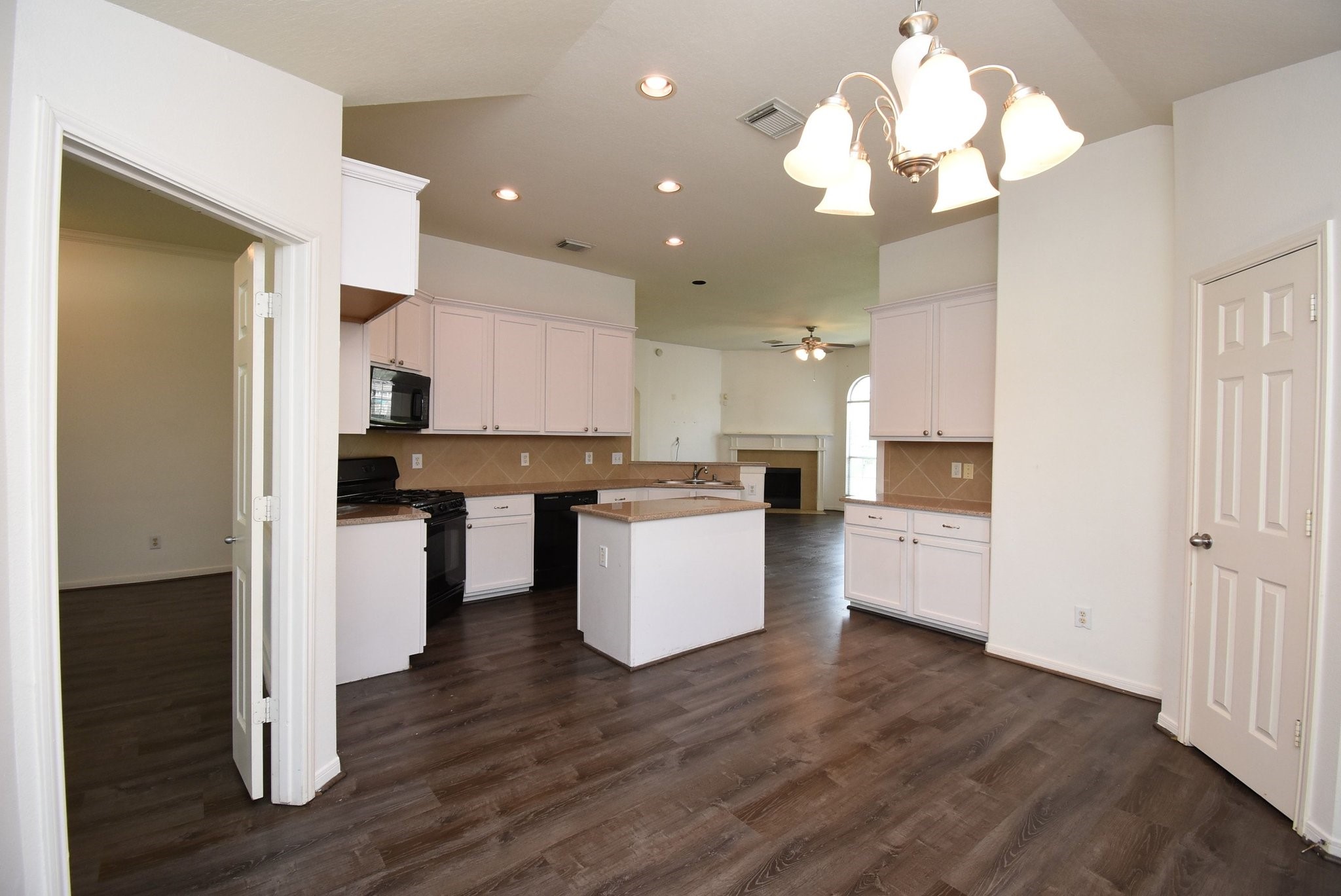 128 Long Canyon Lane Property Photo 12