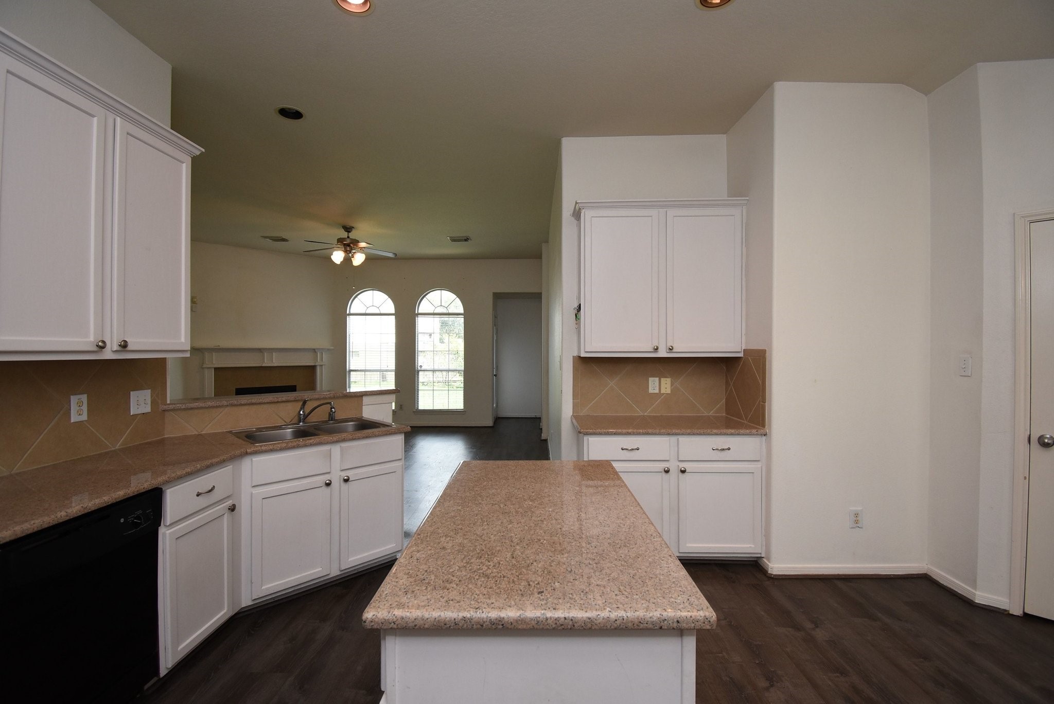128 Long Canyon Lane Property Photo 13