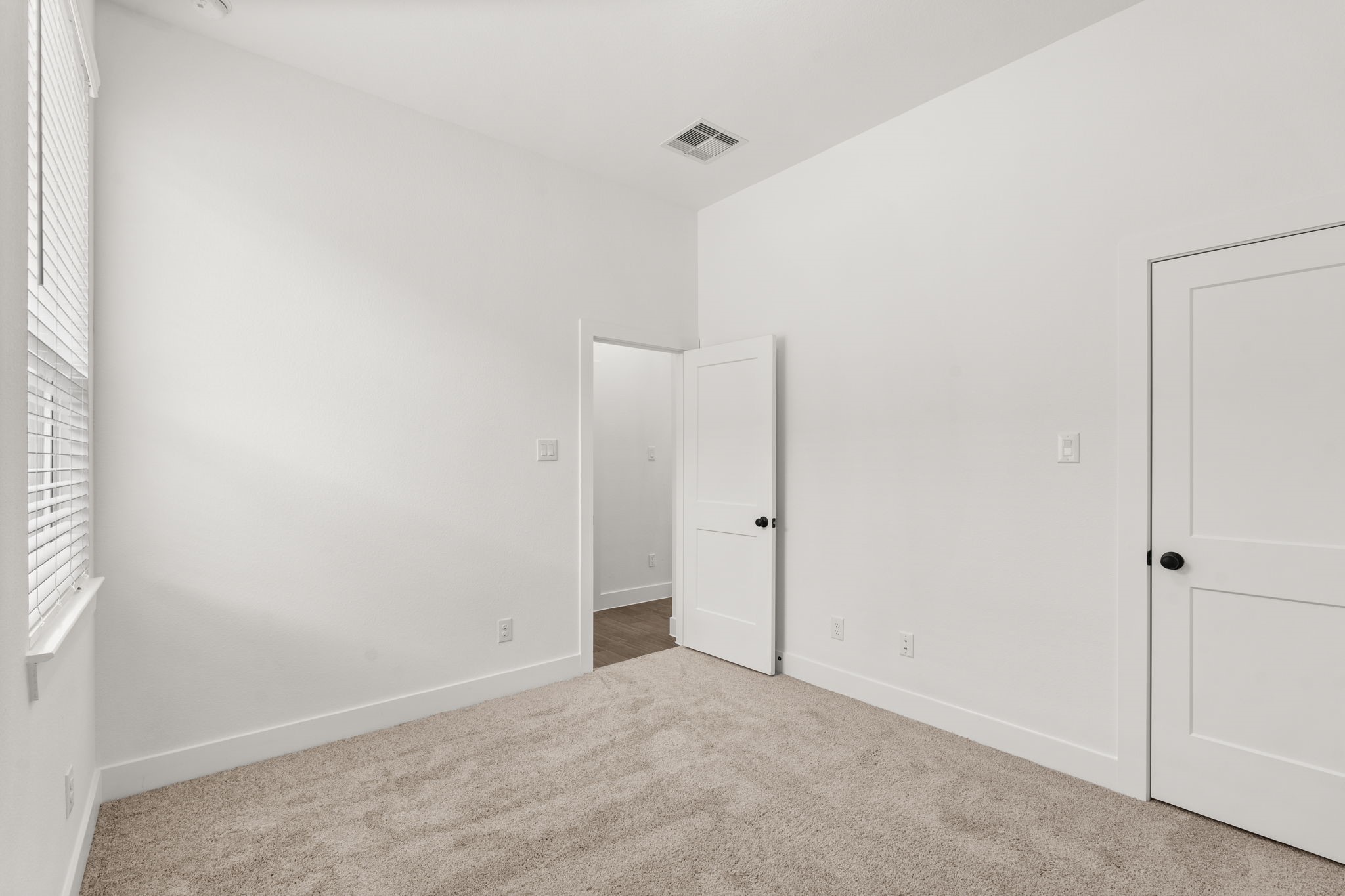 4707 Harrington Gate Drive Property Photo 5